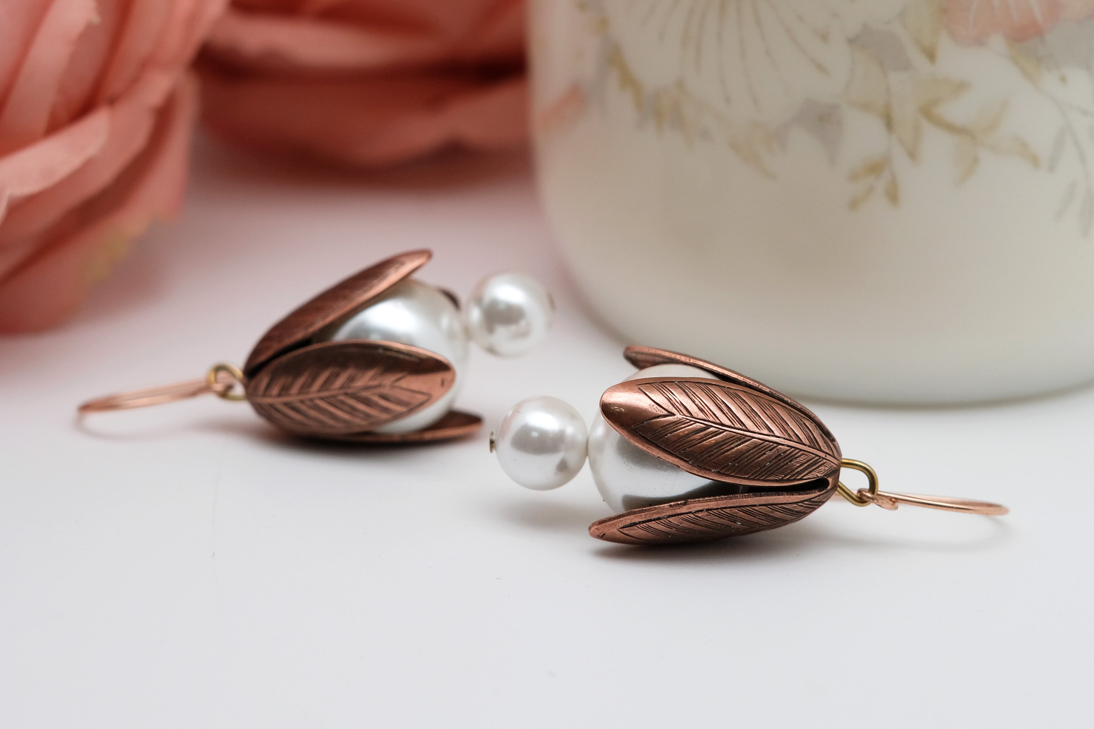 Open Bellflower Couple | Dangling Earrings
