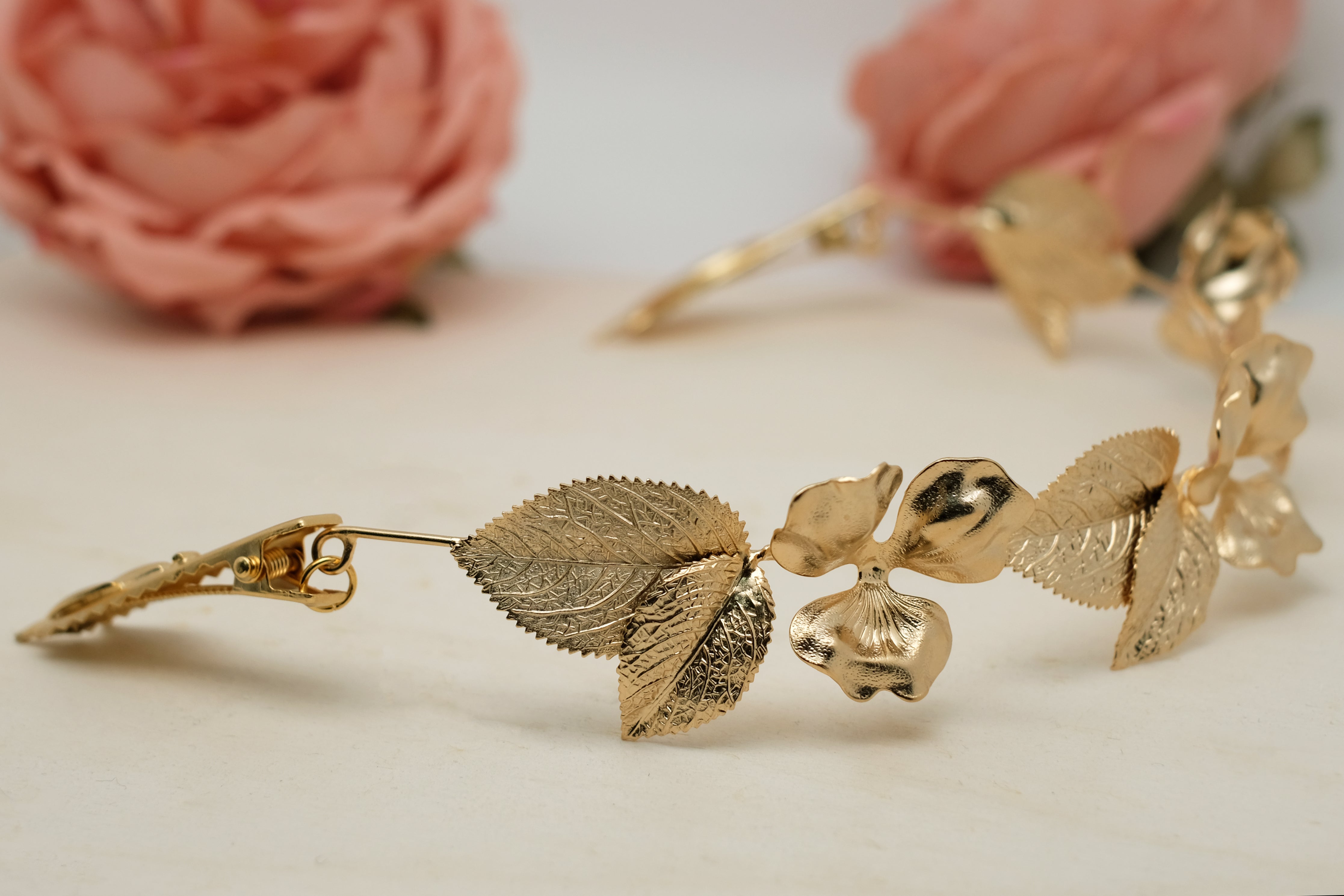 Leave and Flowers | Adjustable Wreath
