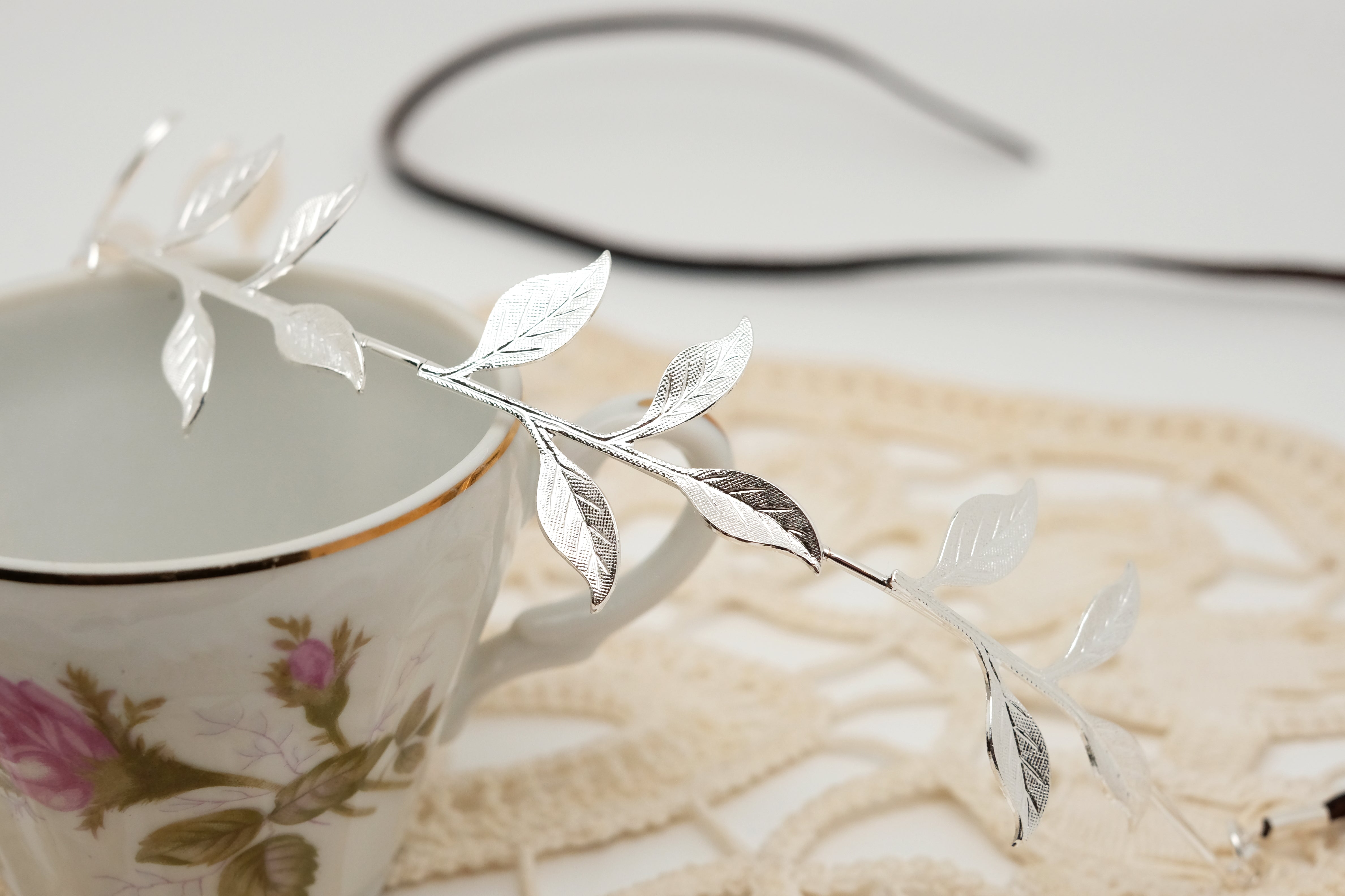 Modesty | Adjustable Wreath