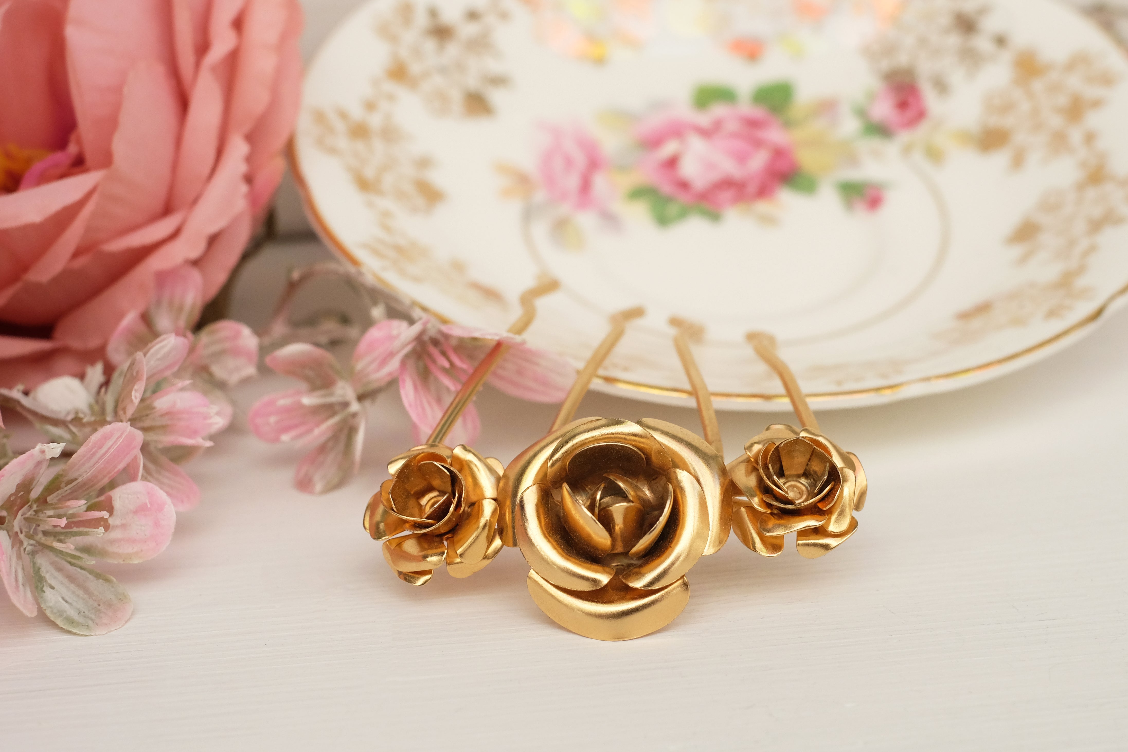 Roses in Trio | Hair Fork