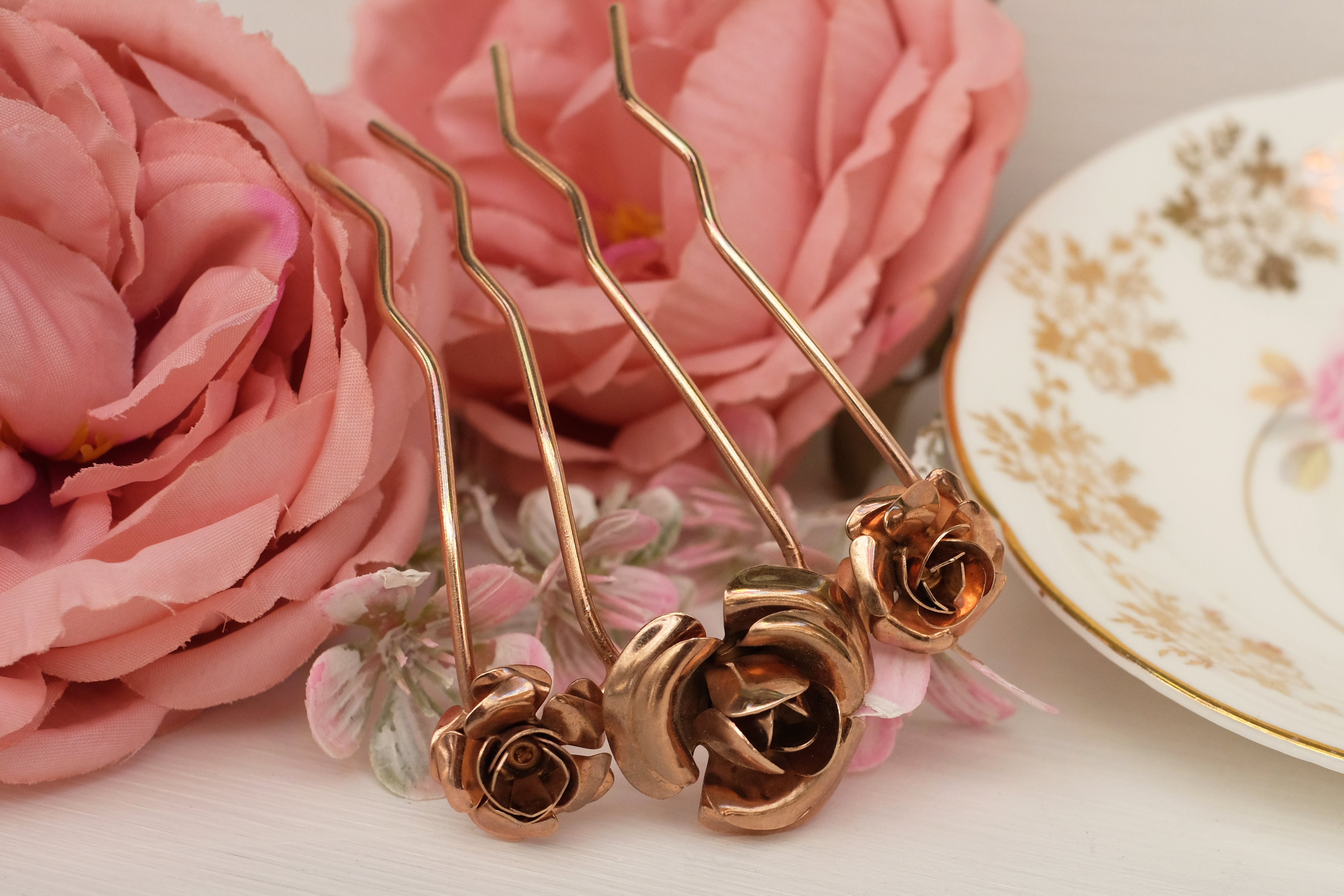 Roses in Trio | Hair Fork