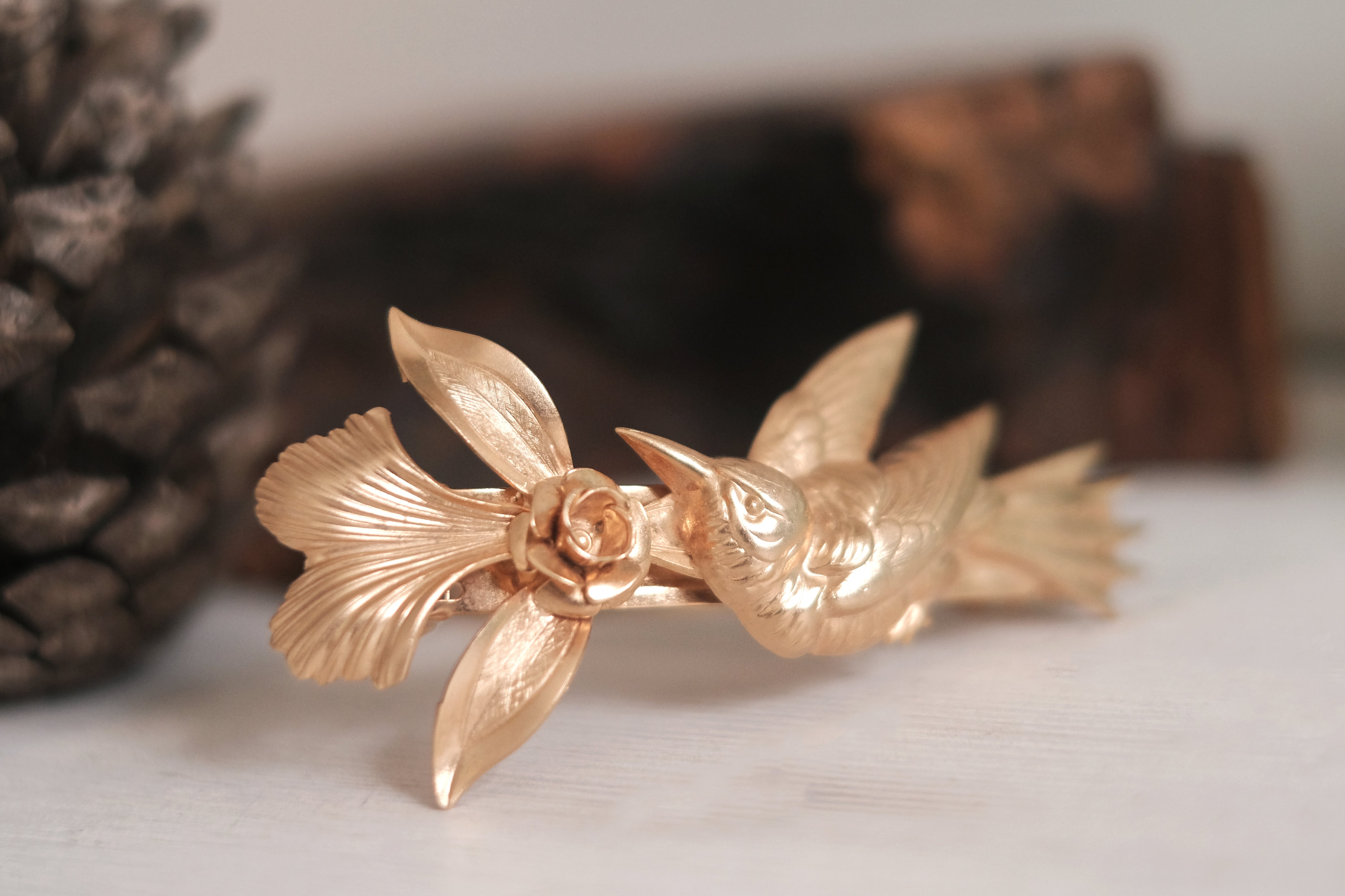 Kiss Of The Bird | Large Barrette