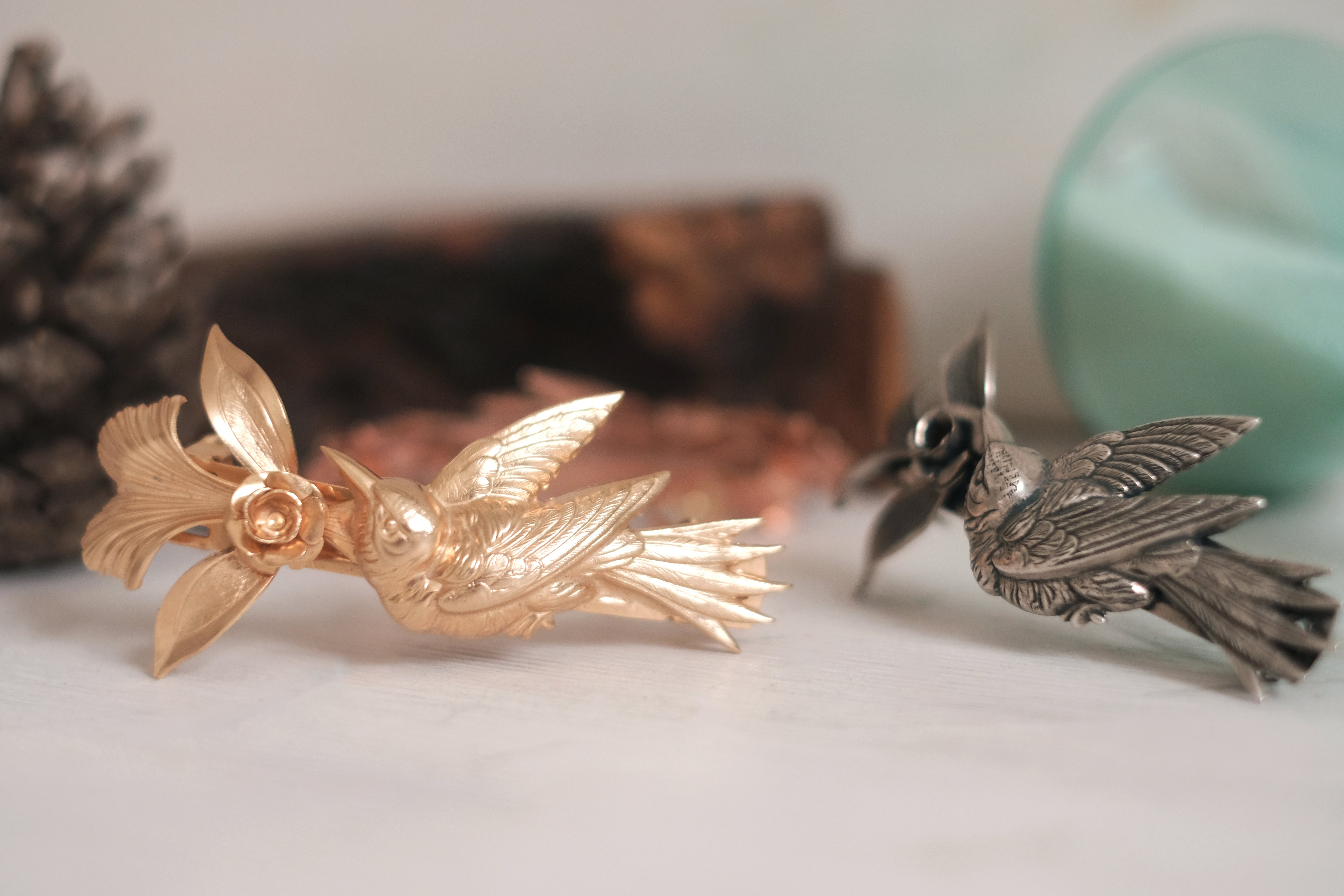 Kiss Of The Bird | Large Barrette