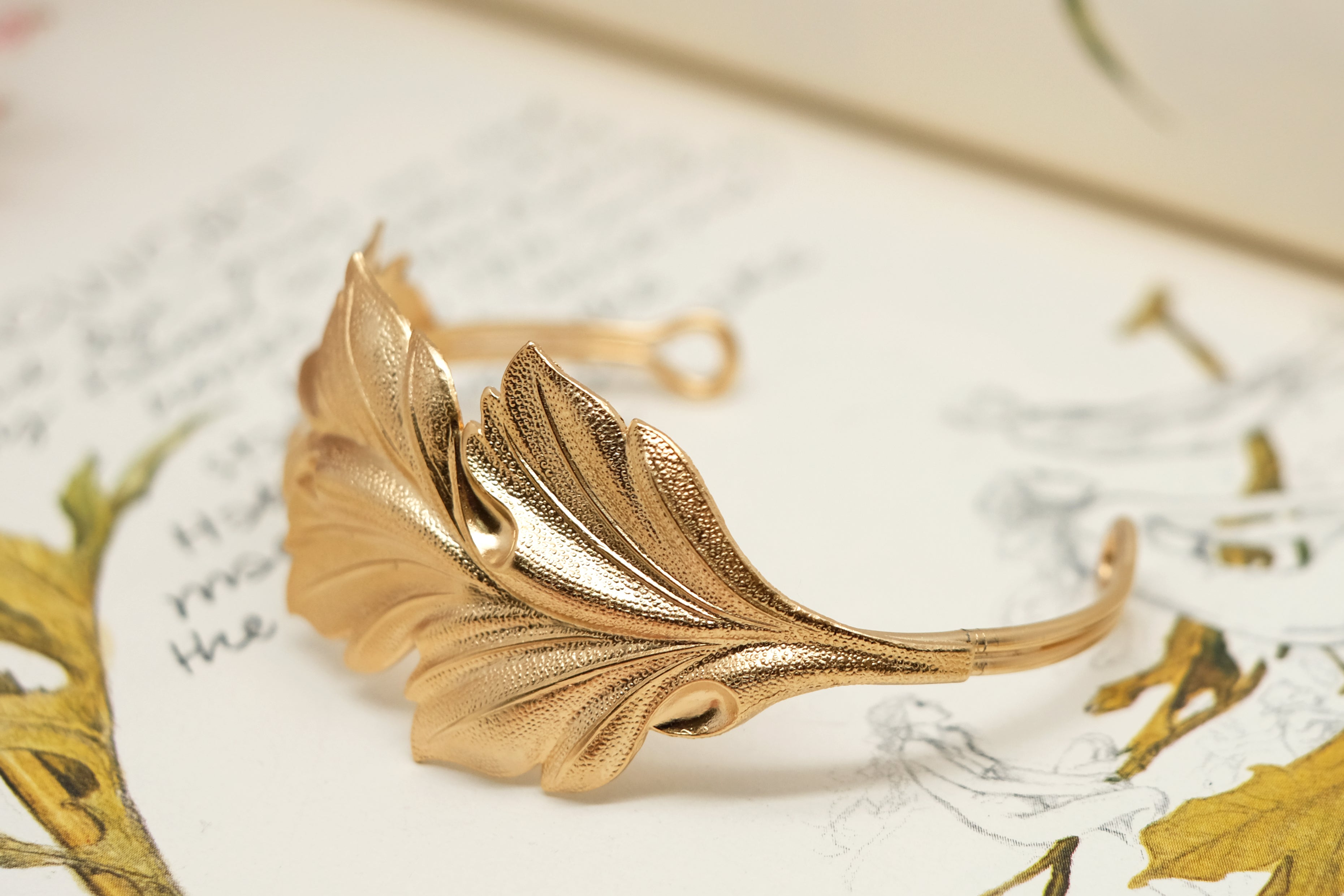 Feathered Leaf | Bangle