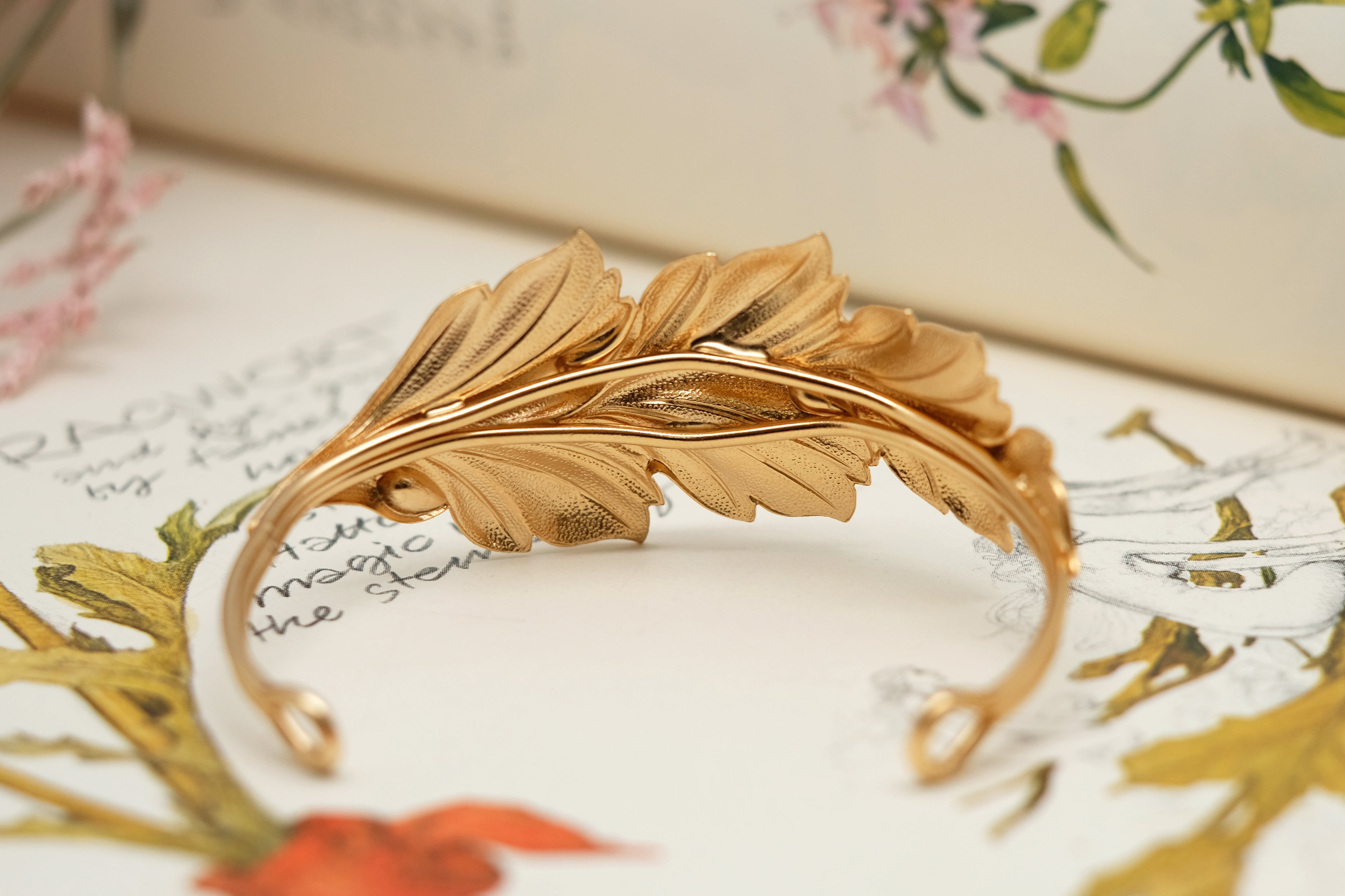 Feathered Leaf | Bangle
