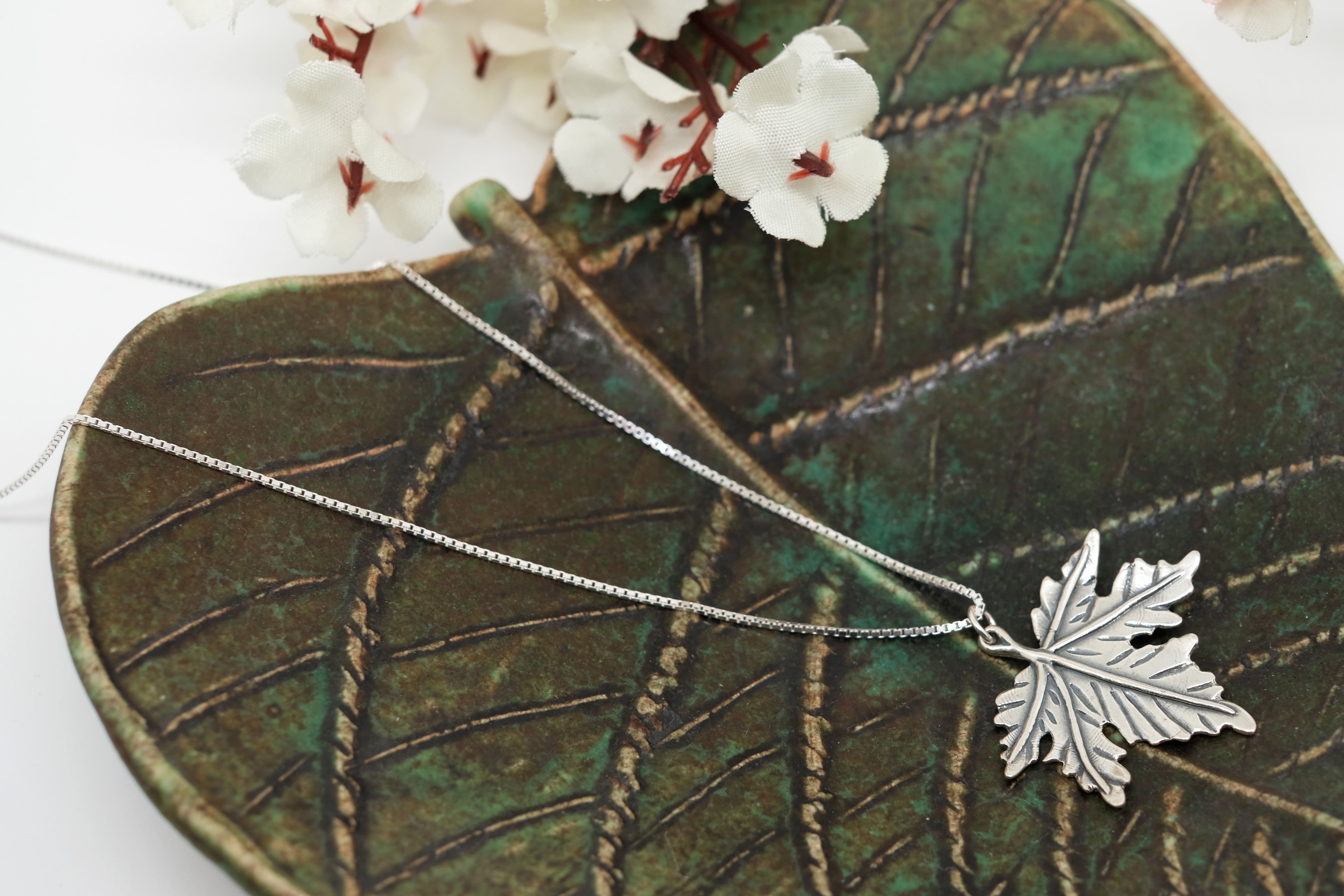 Autumn Leaf | Dainty Necklace