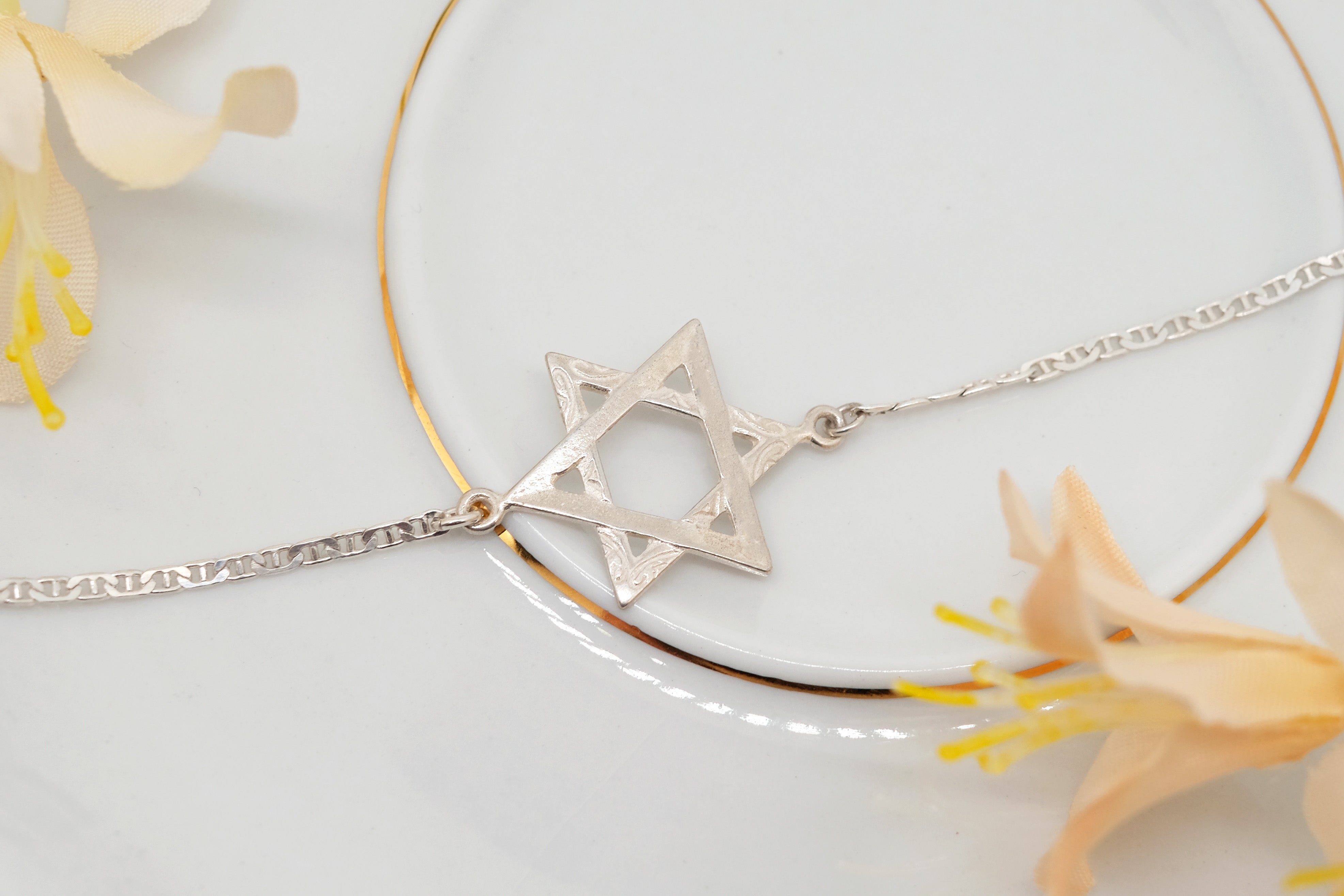 Heritage Star | Dainty Bracelet