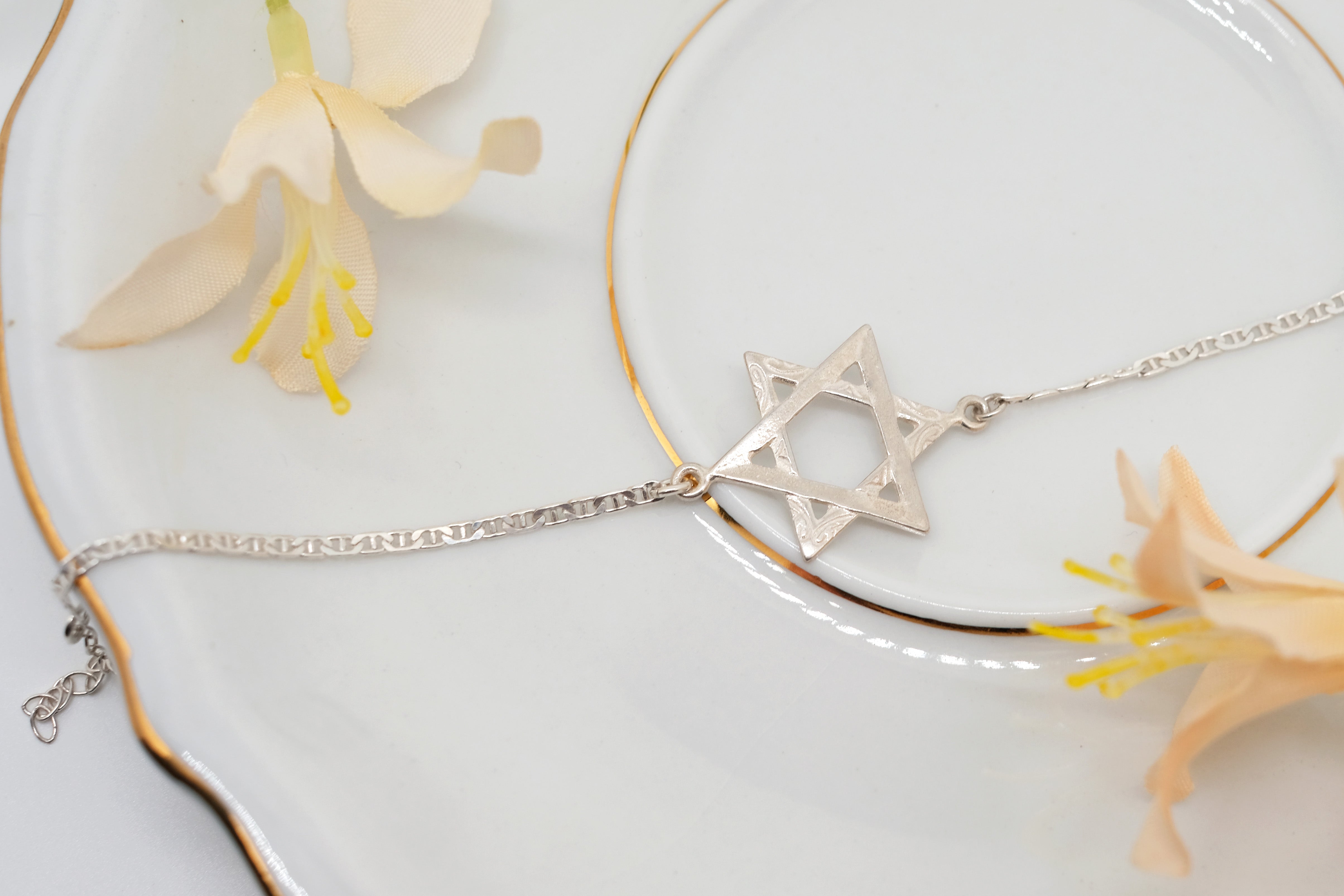 Heritage Star | Dainty Bracelet