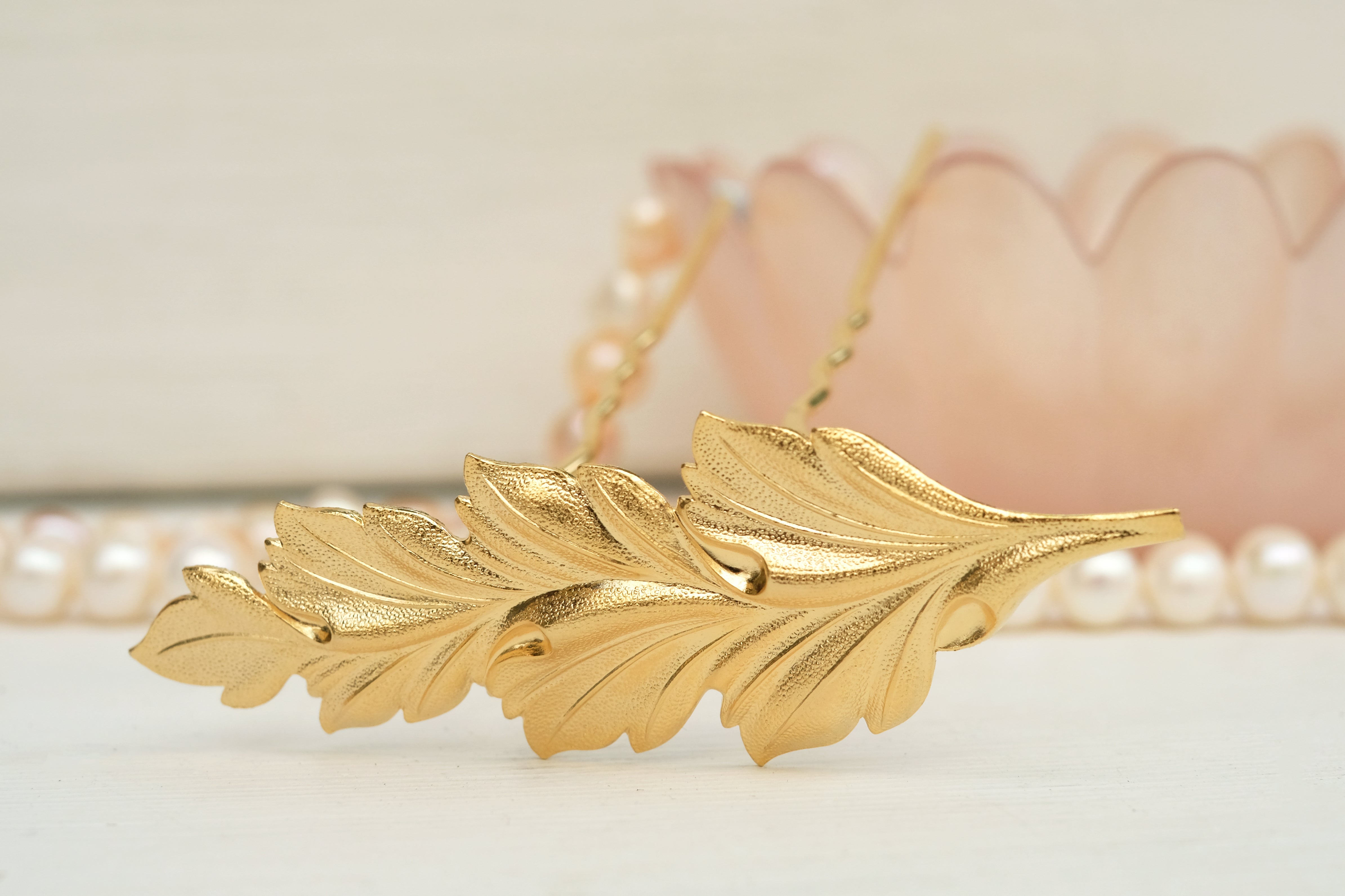 Feathered Leaf | Prong