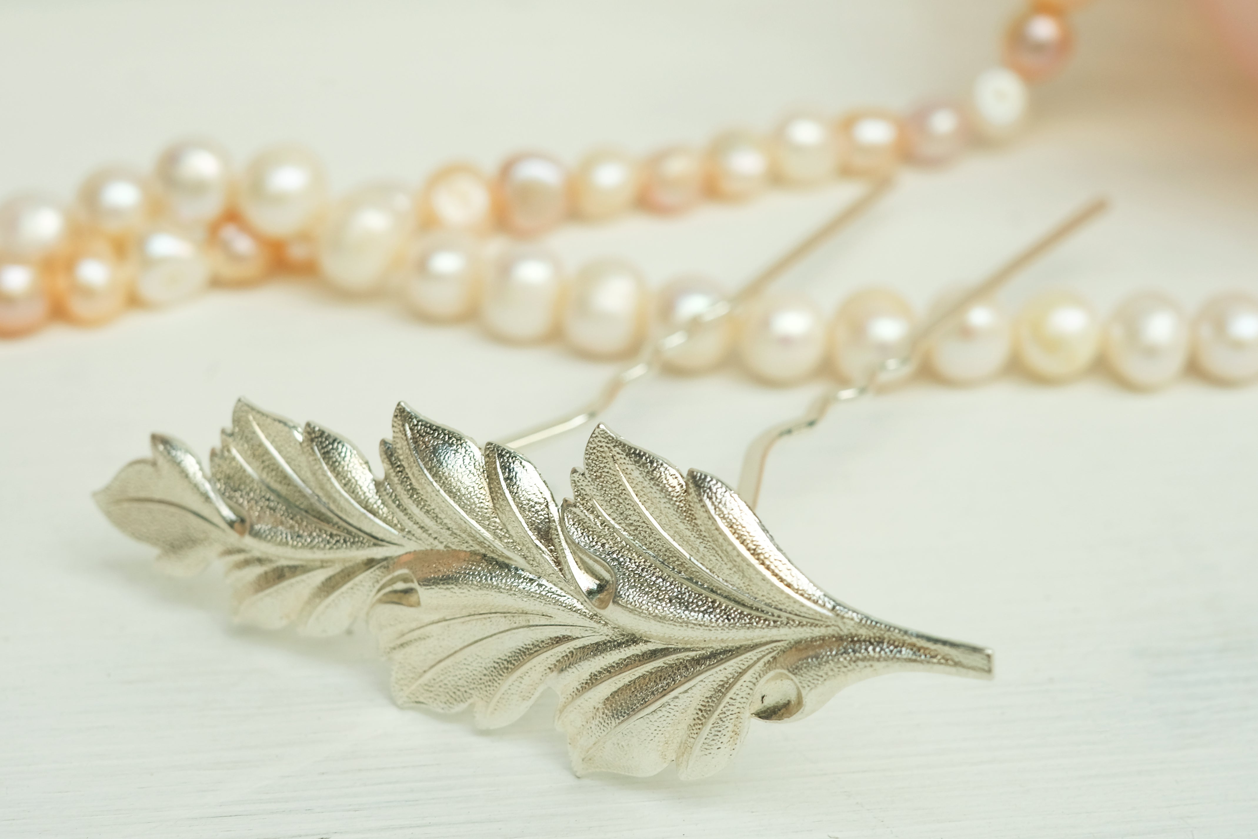 Feathered Leaf | Prong