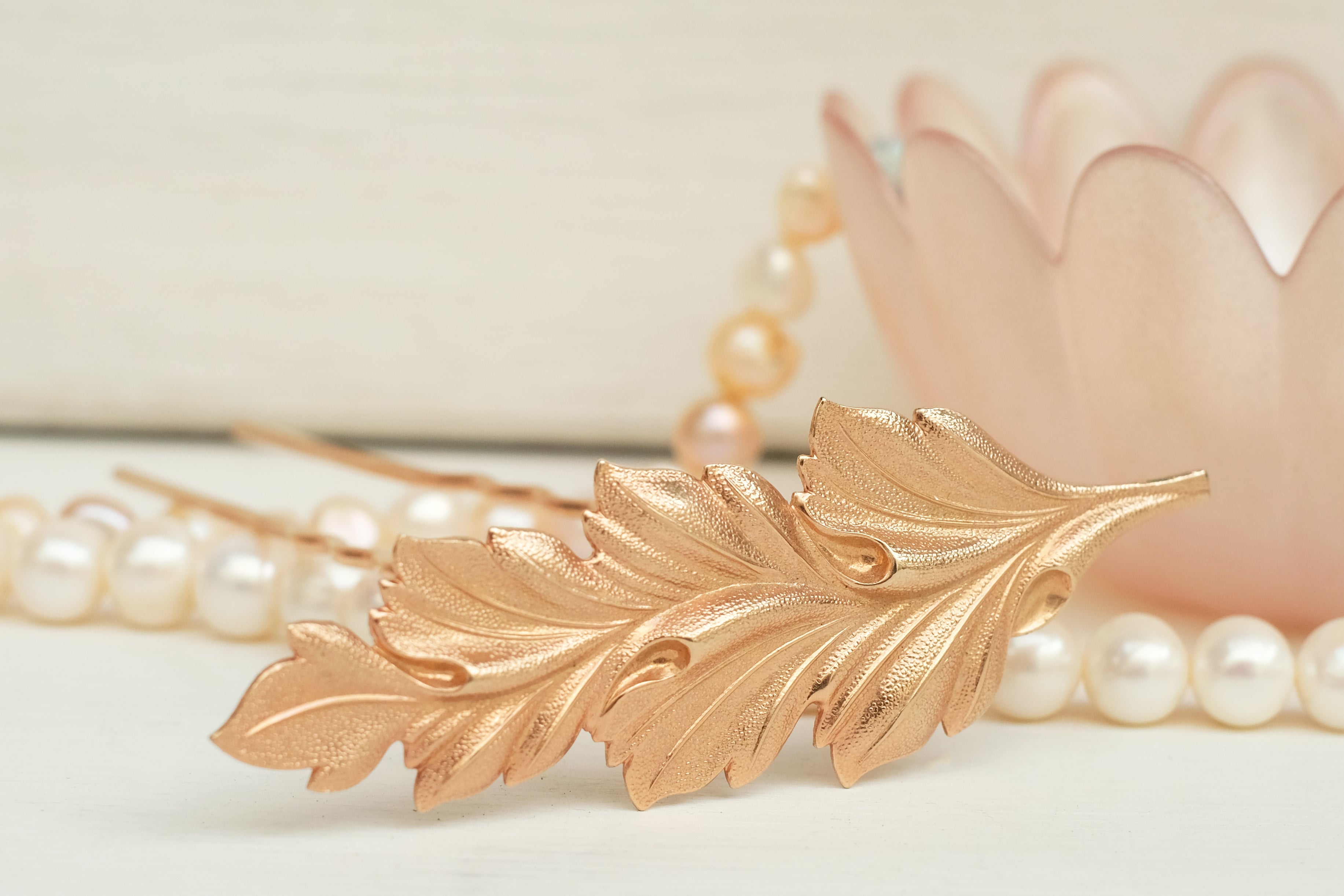Feathered Leaf | Prong