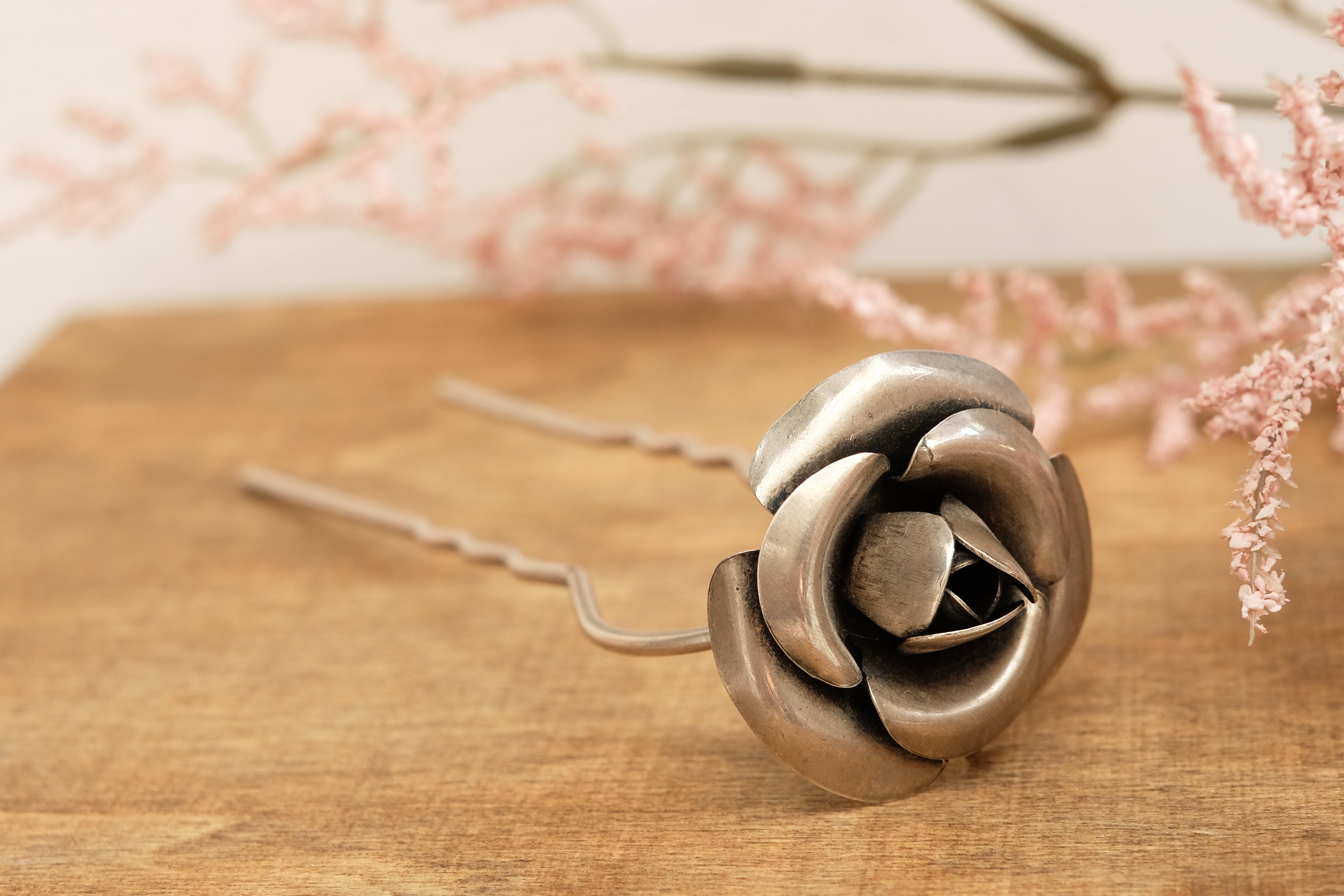 Comic Rose | Prongs