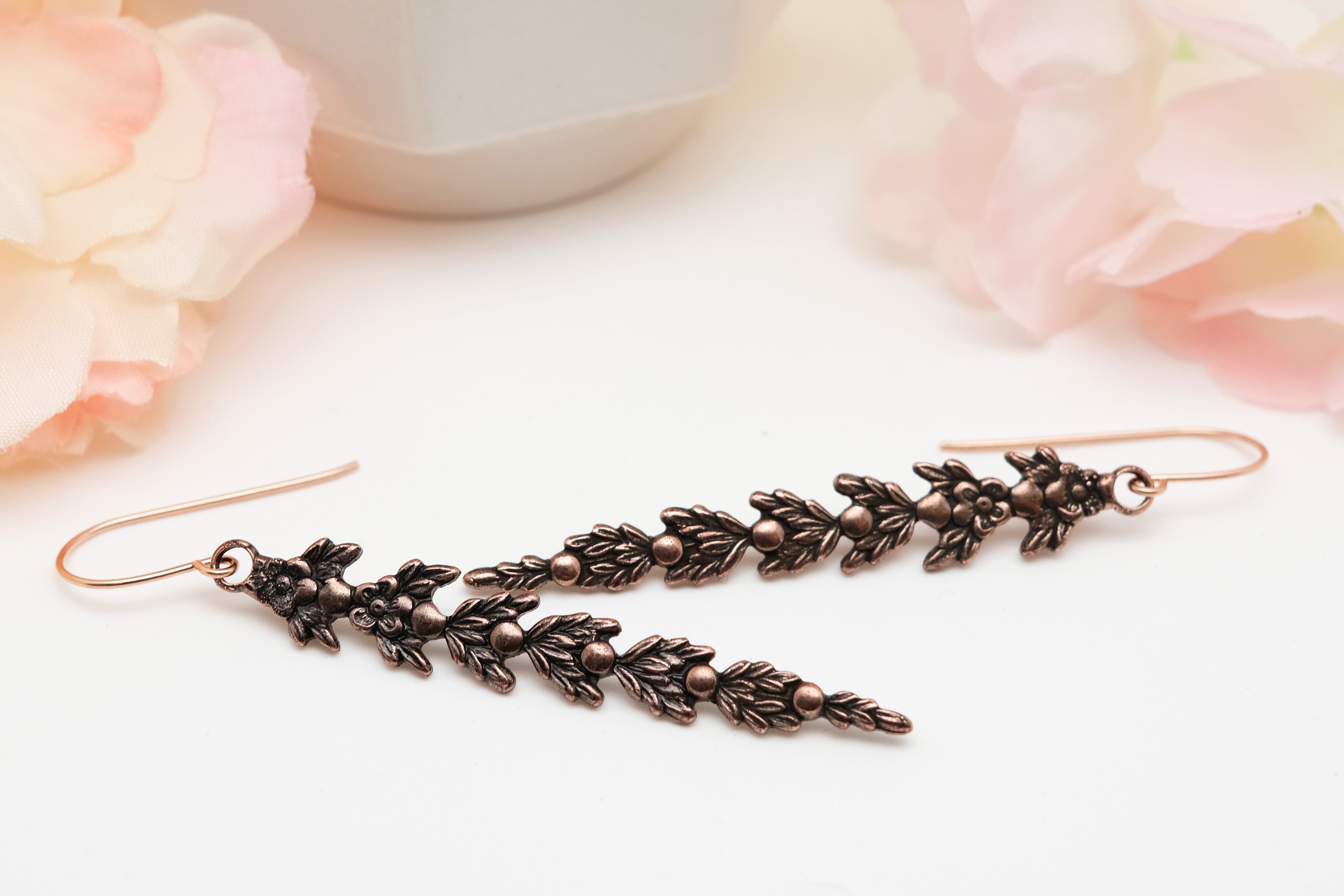 Drimia tail | Dangling Earrings