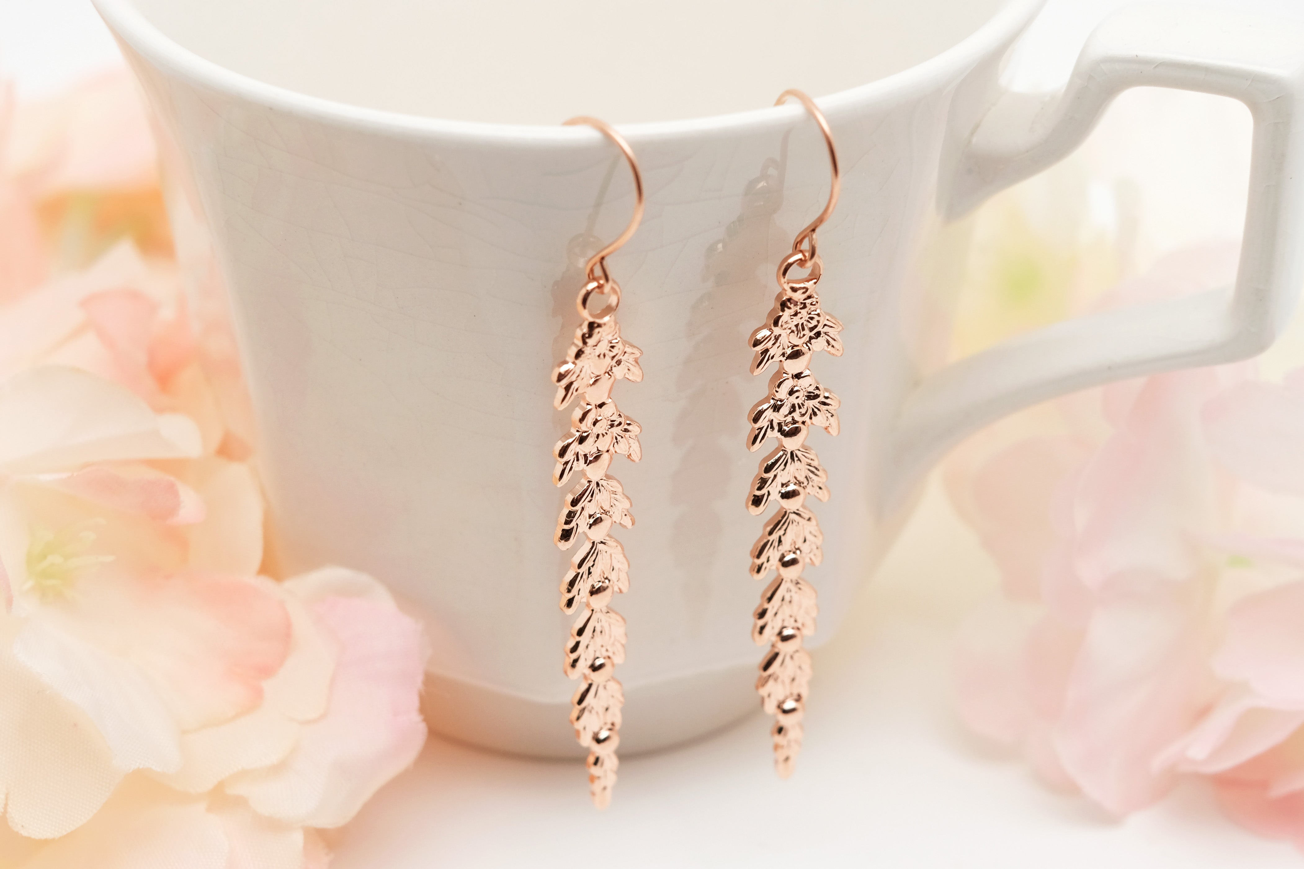 Drimia tail | Dangling Earrings