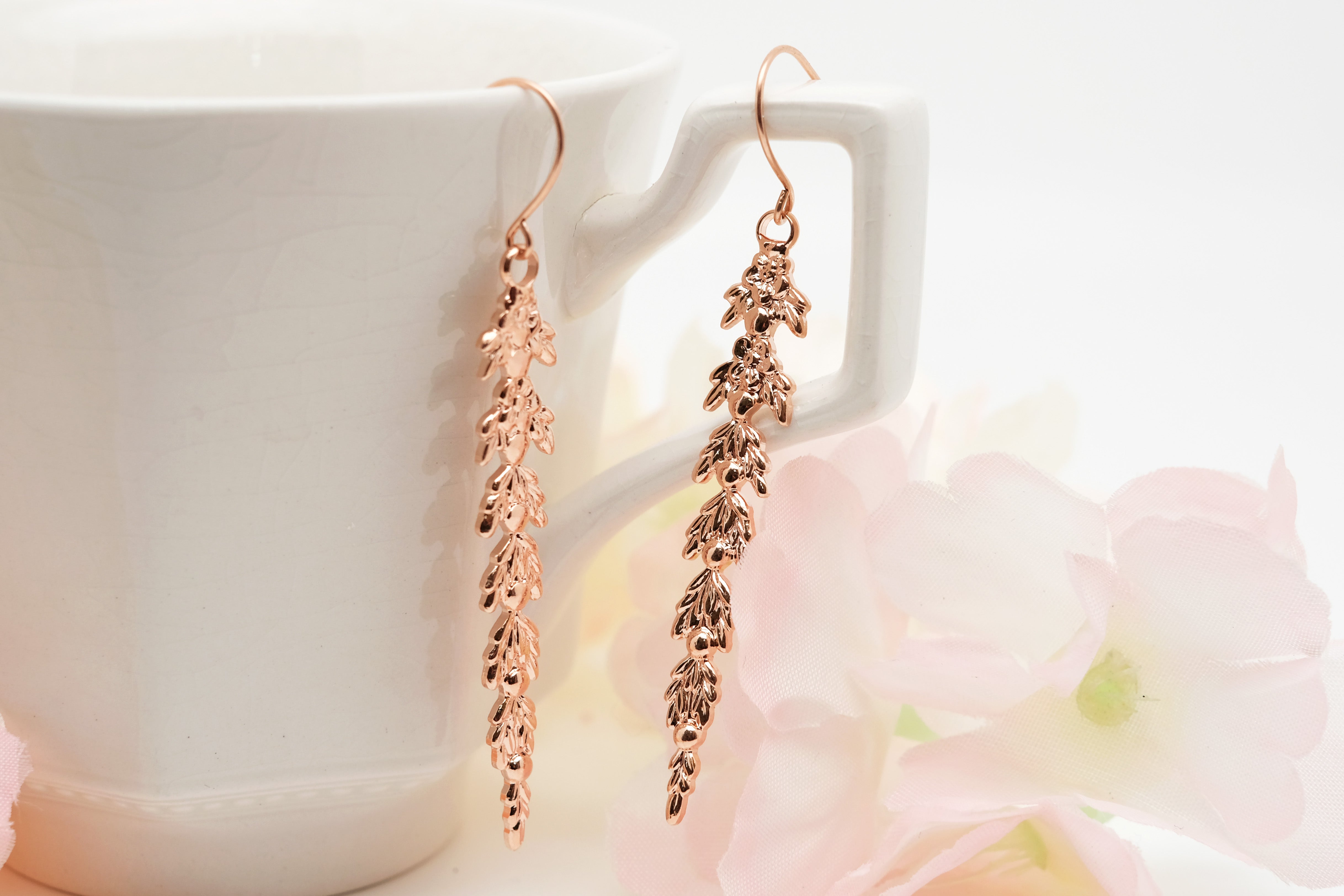 Drimia tail | Dangling Earrings