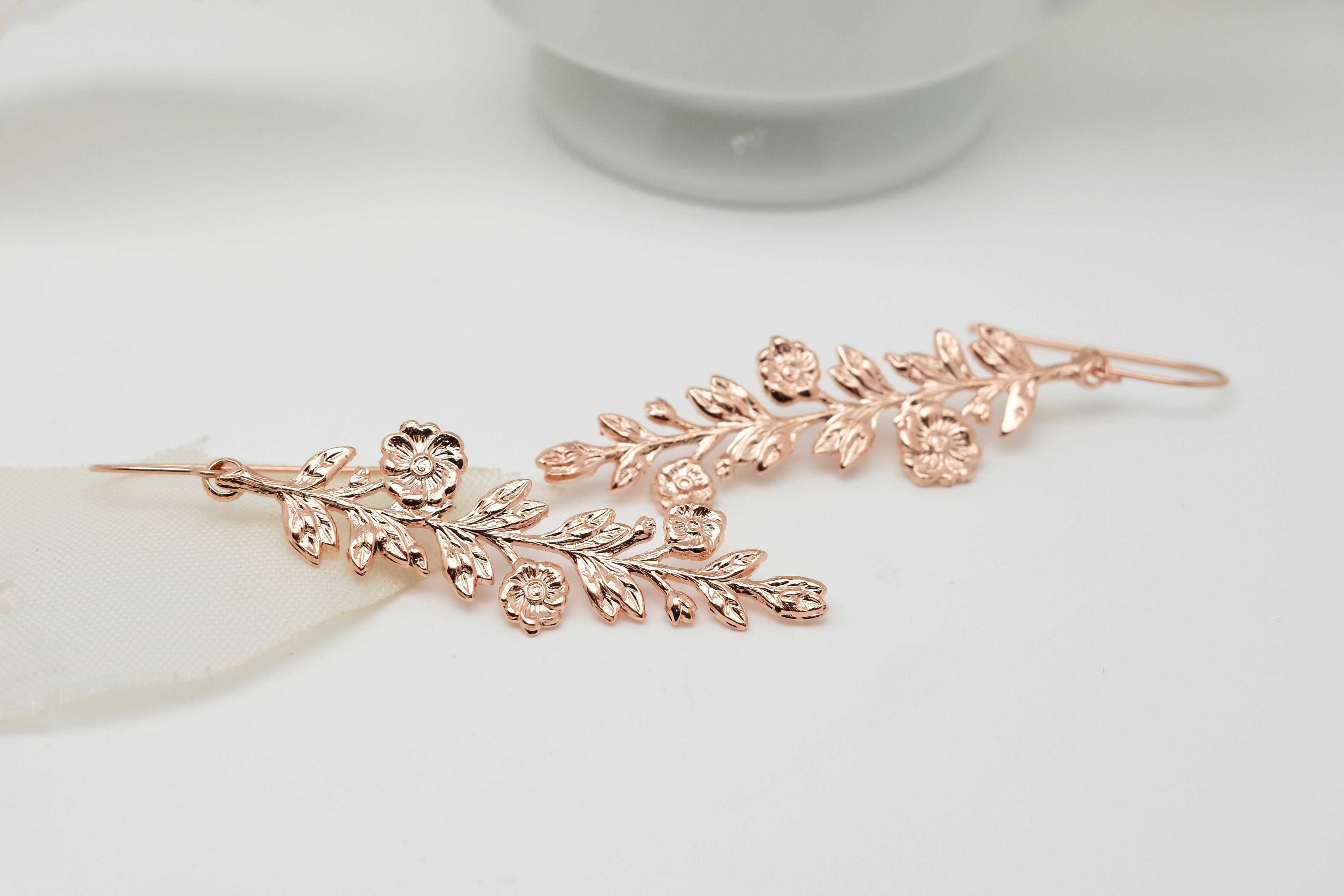 Sakura’s branch | Dangling earrings