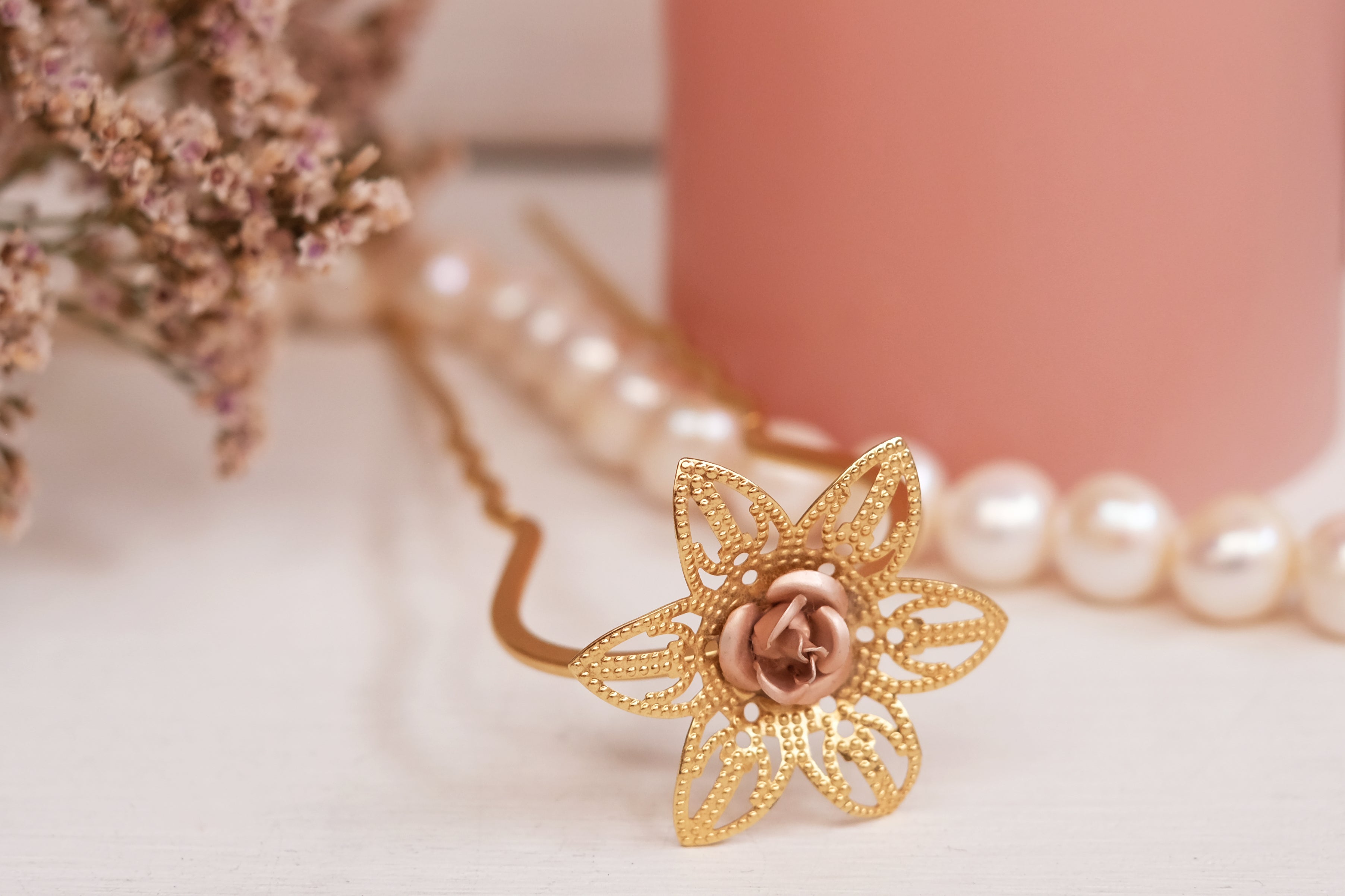 Inlaid Flower | Prongs
