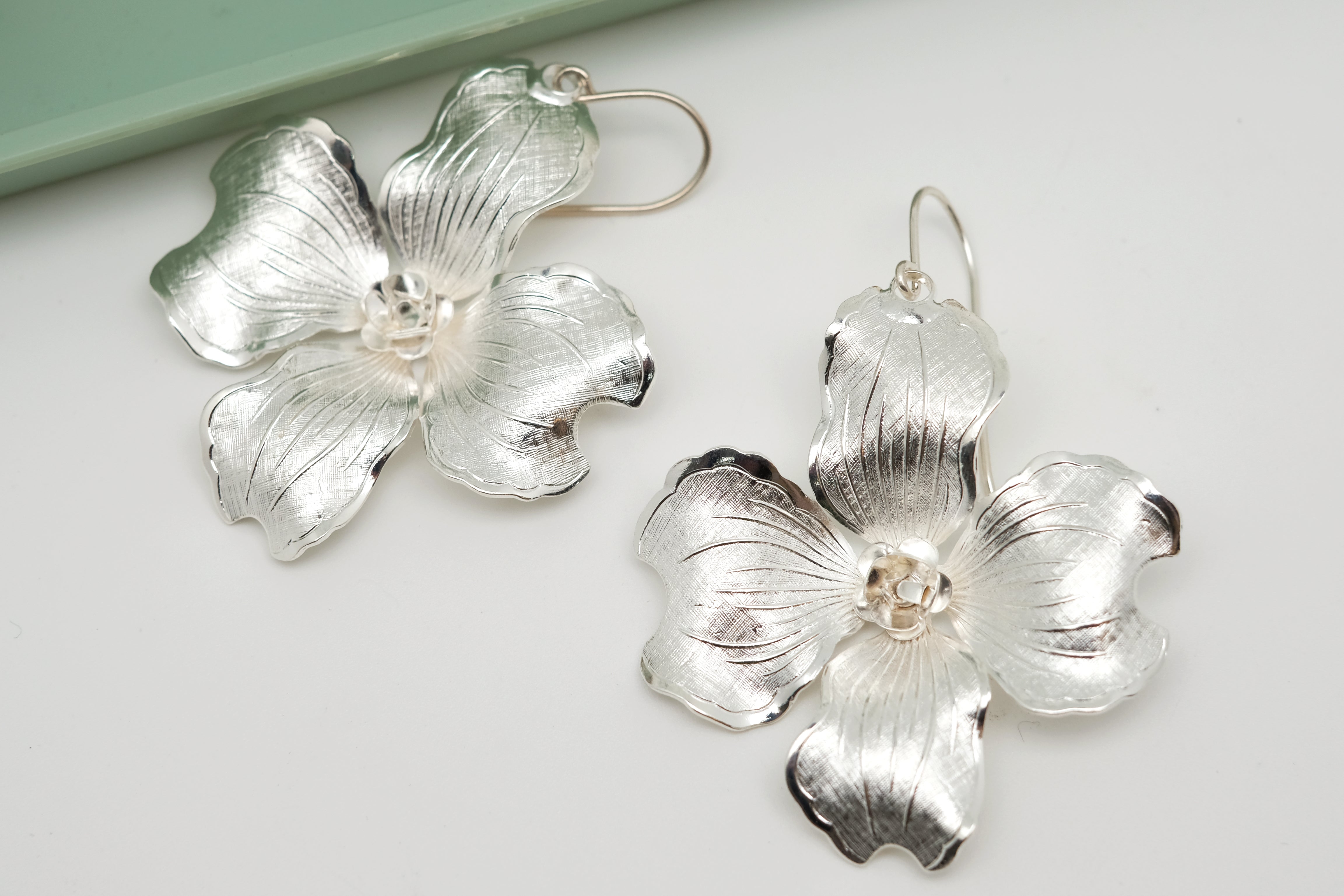 Almond tree flower | Dangling Earrings