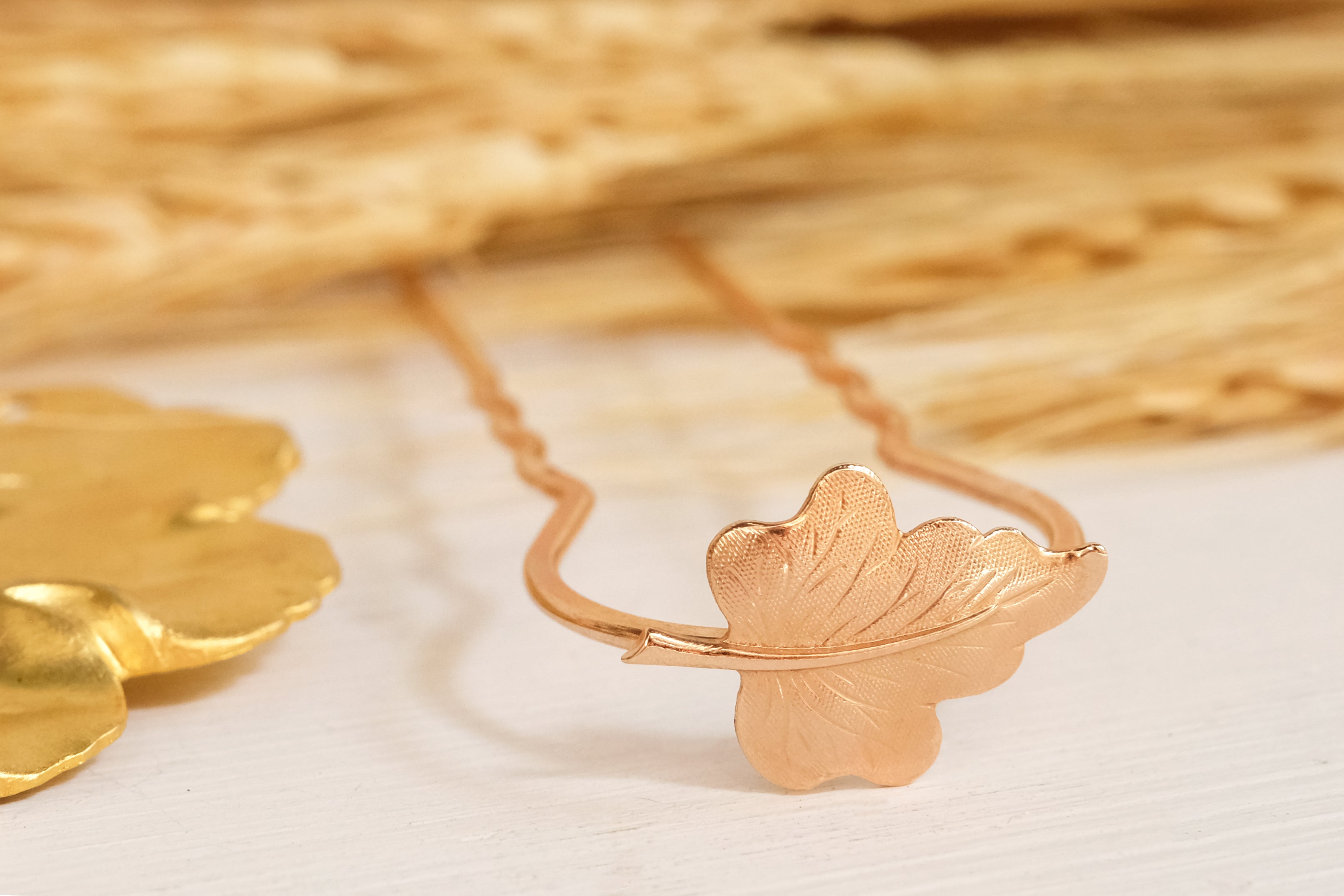 Luckyleaf | Prongs