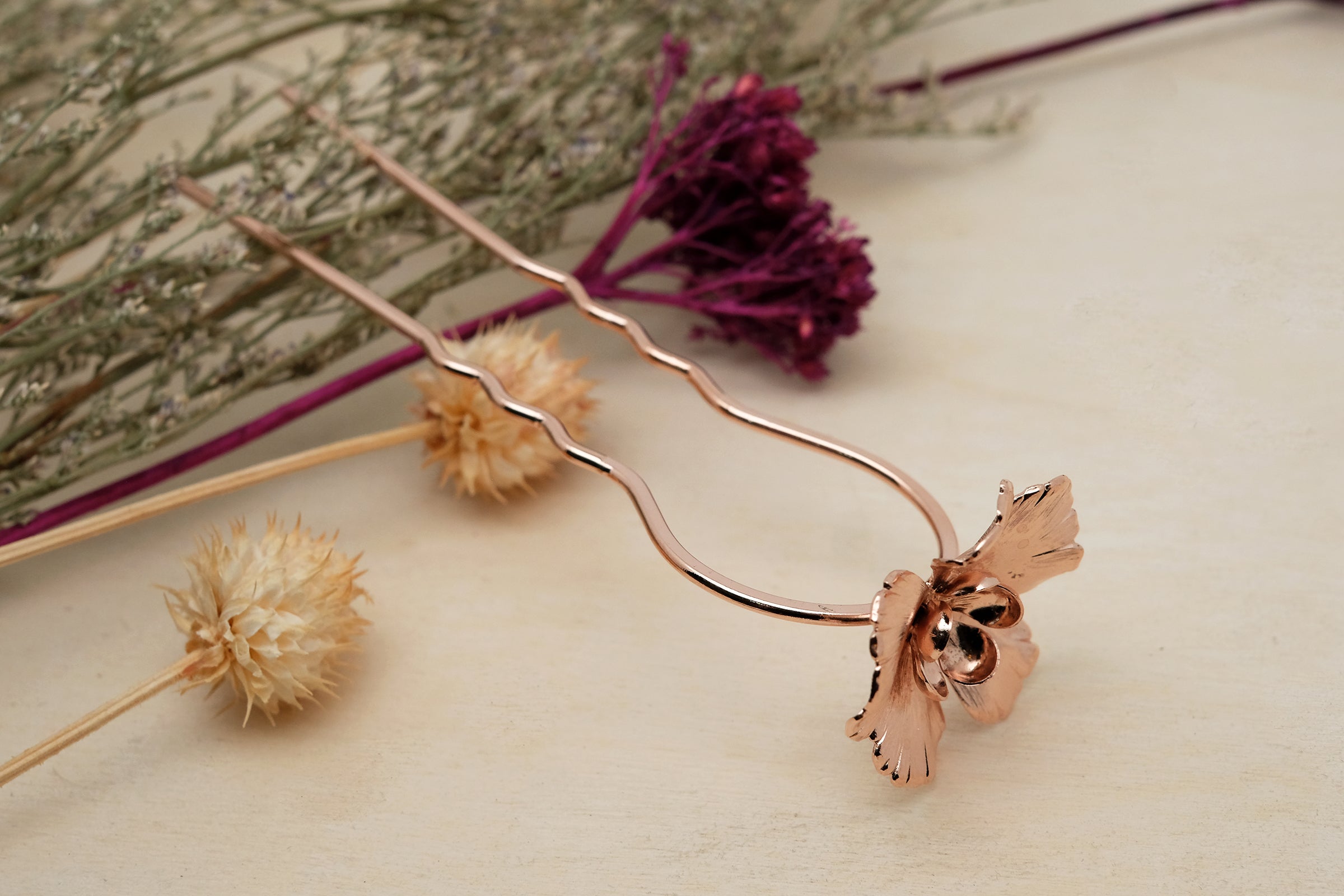 Almond Fifth | Prongs