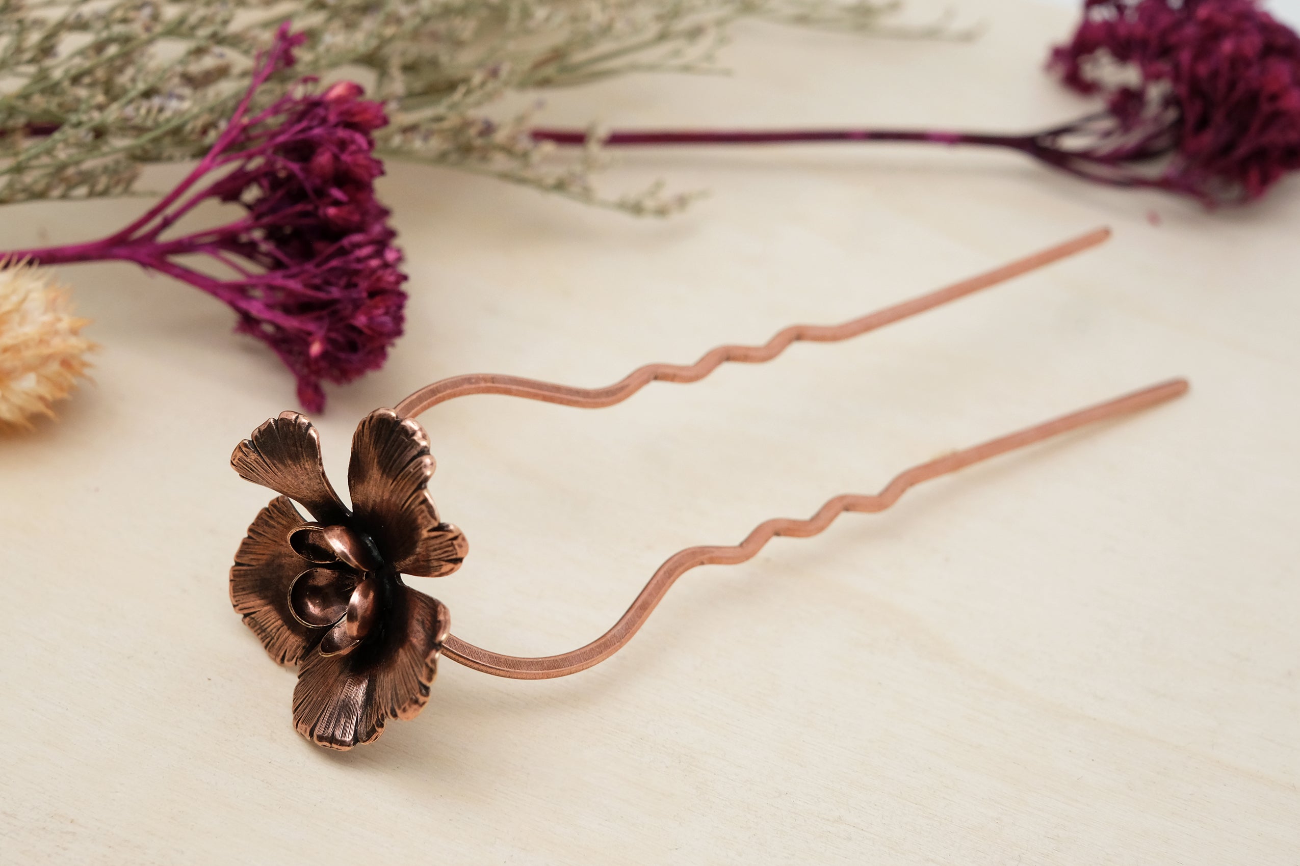 Almond Fifth | Prongs