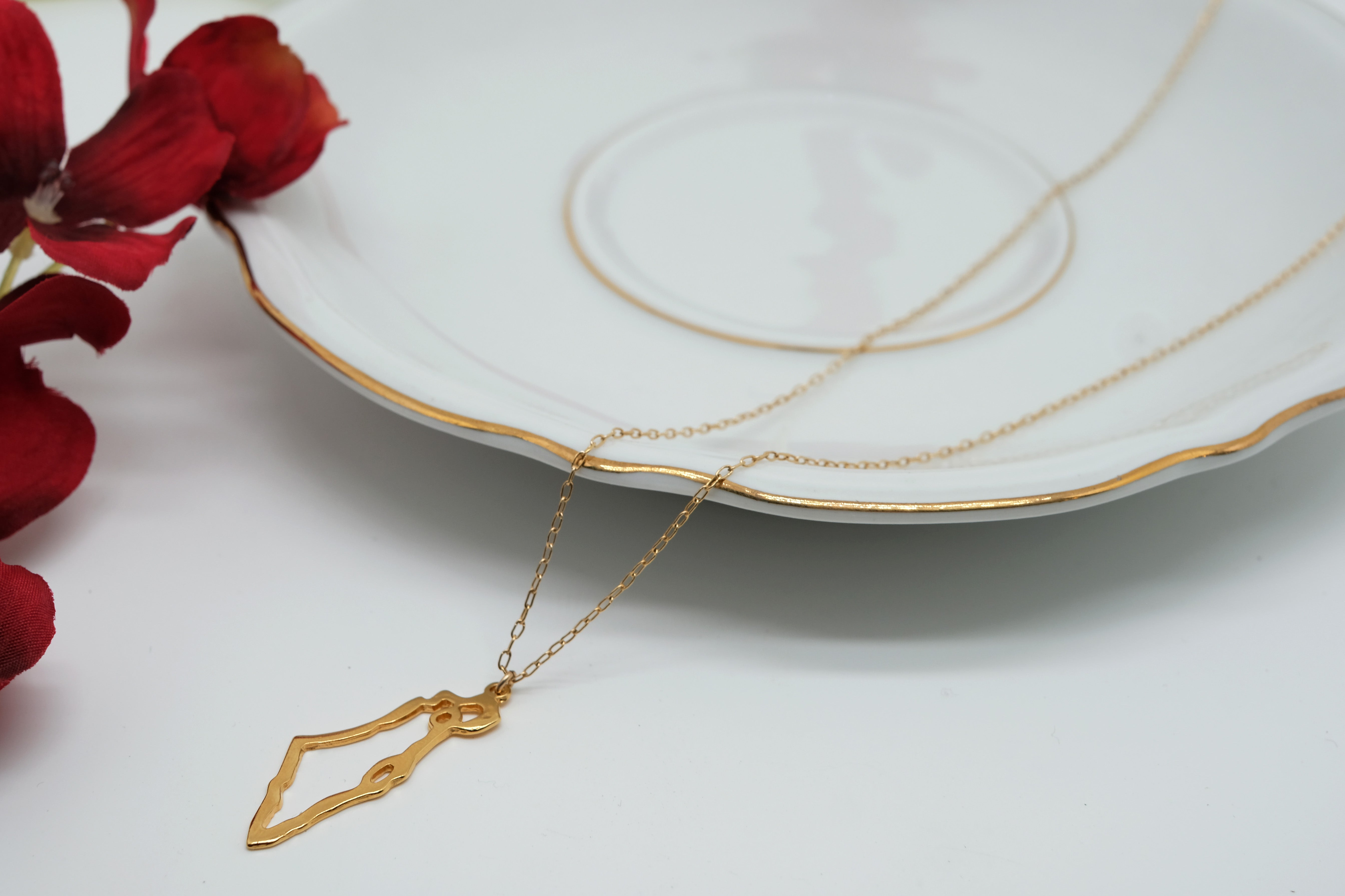 Motherland | Dainty Necklace