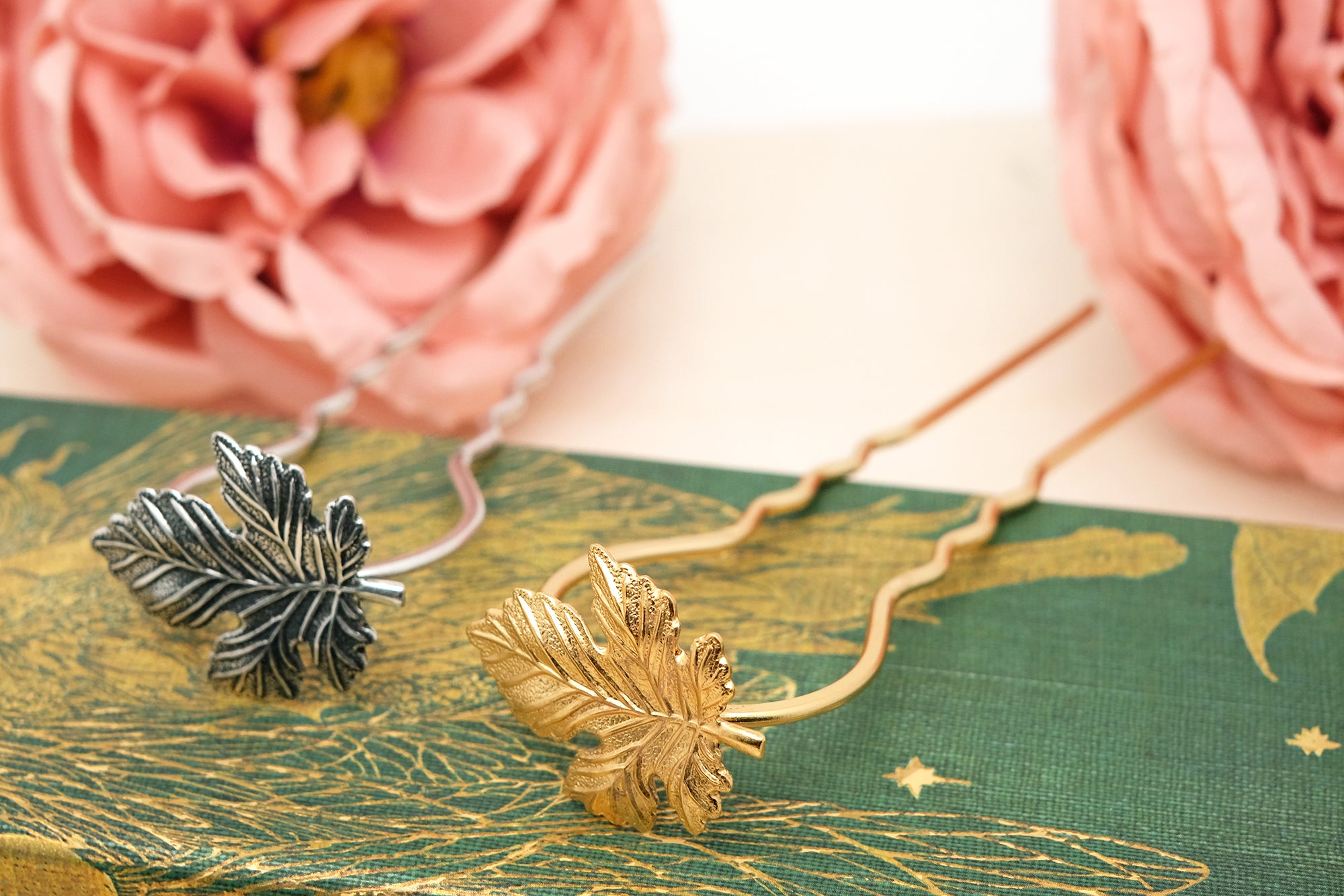 Figi Small | Prongs
