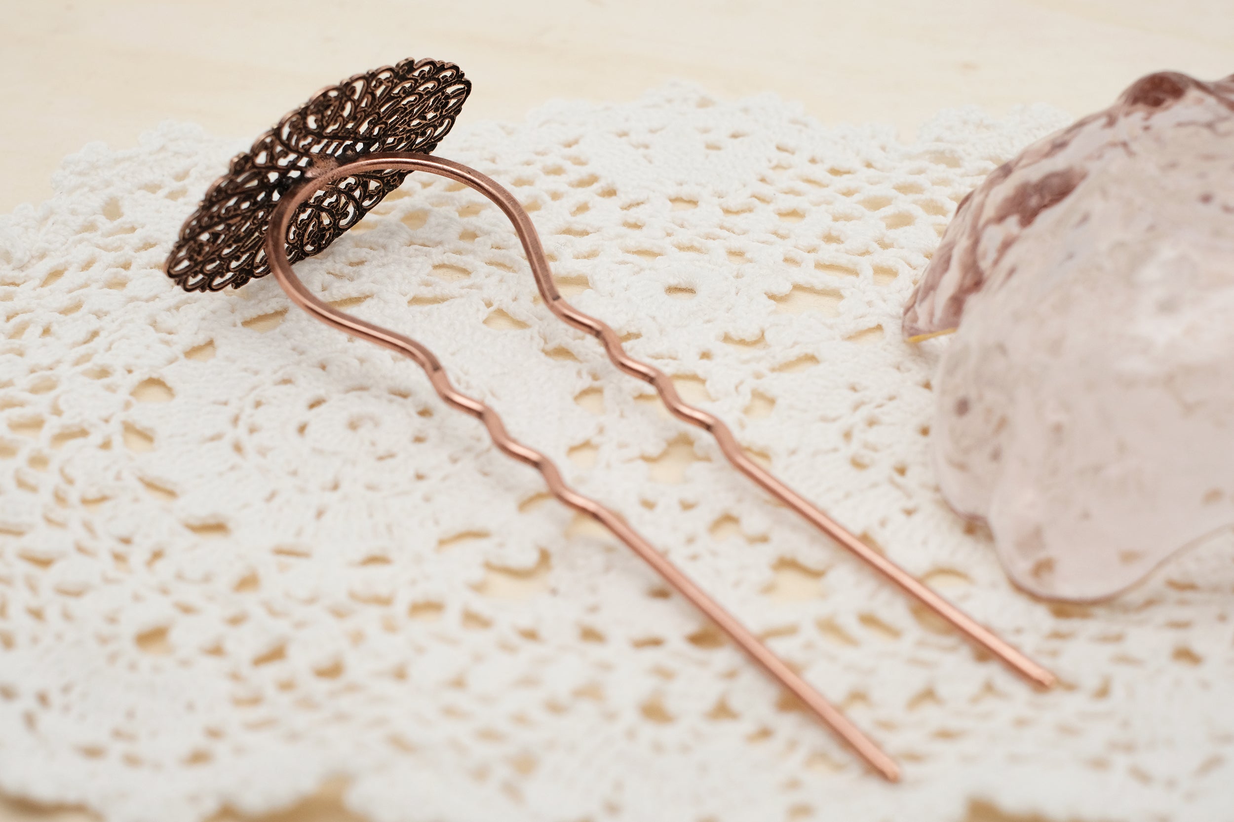 Lacy Ornament | Prongs
