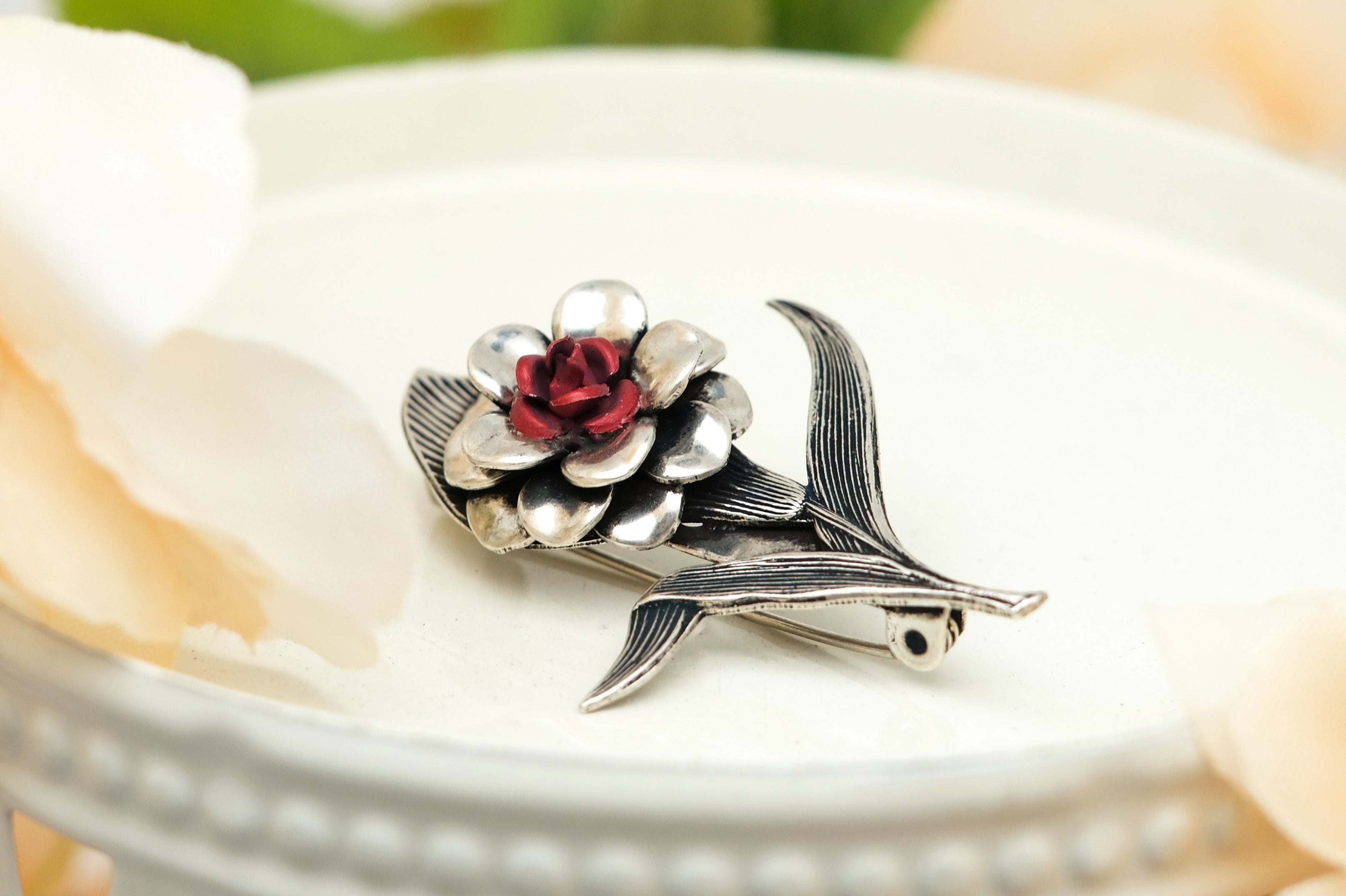 Petit Rose Inlaid | Brooch