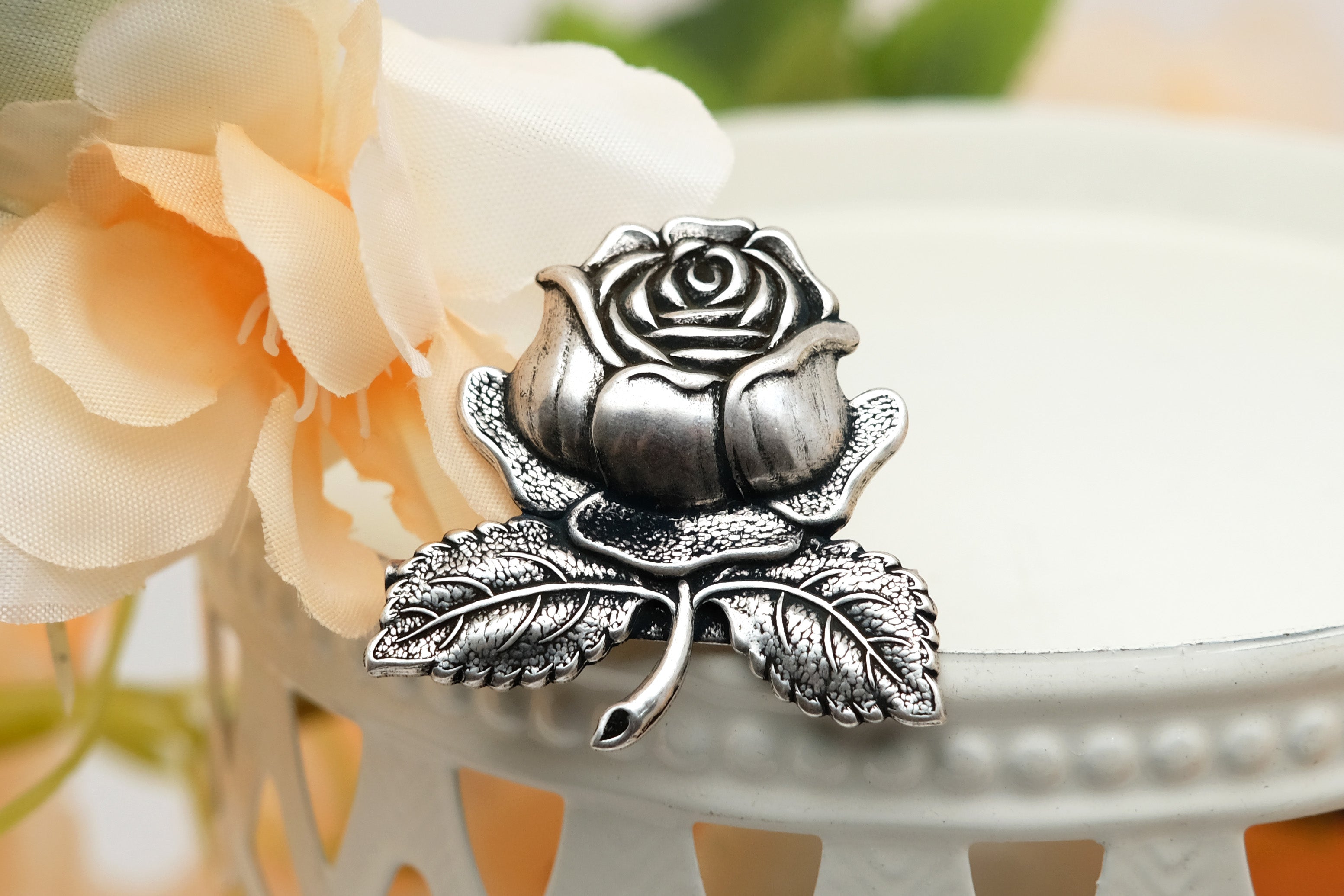 Rosa The Queen | Brooch