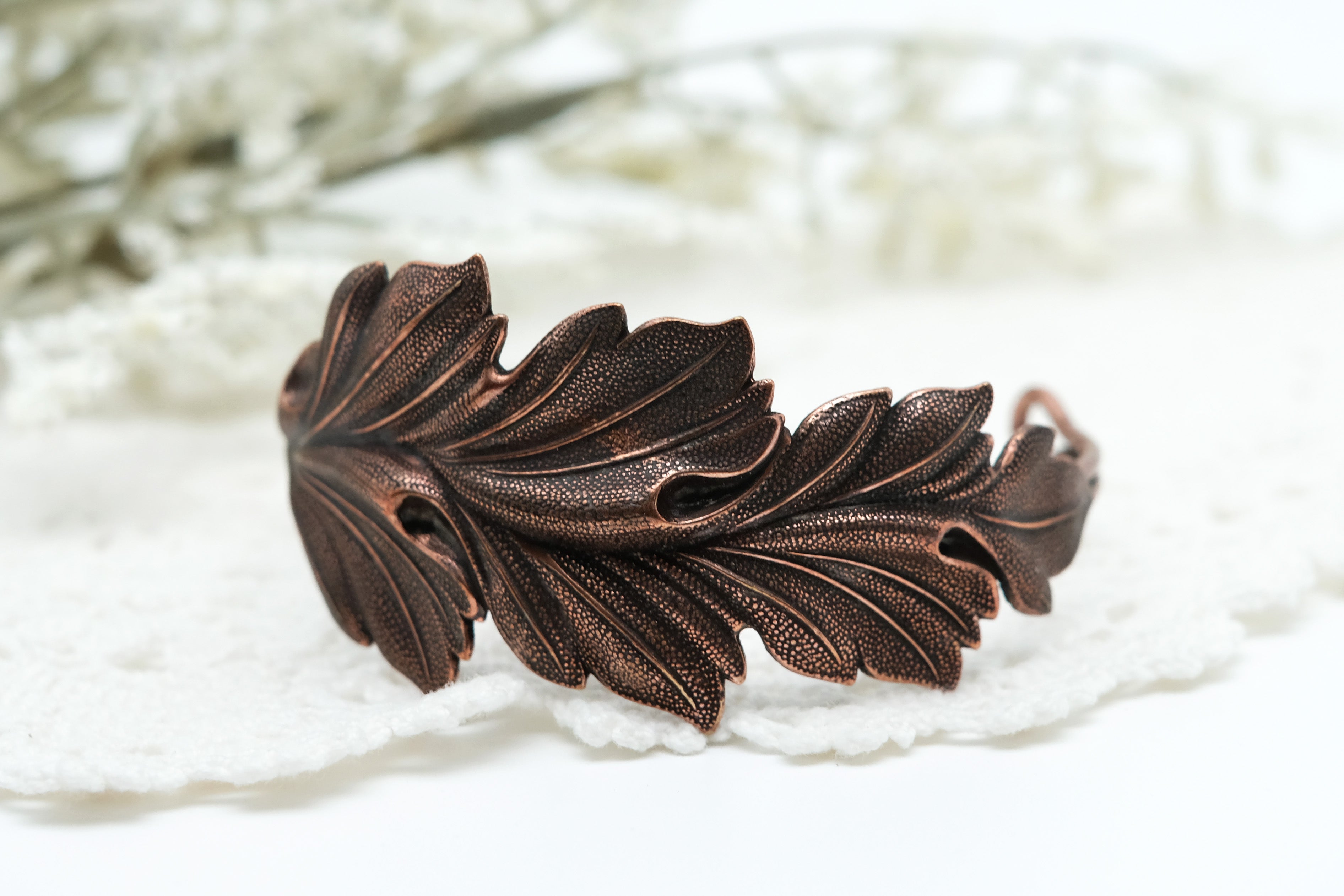Feathered Leaf | Bangle