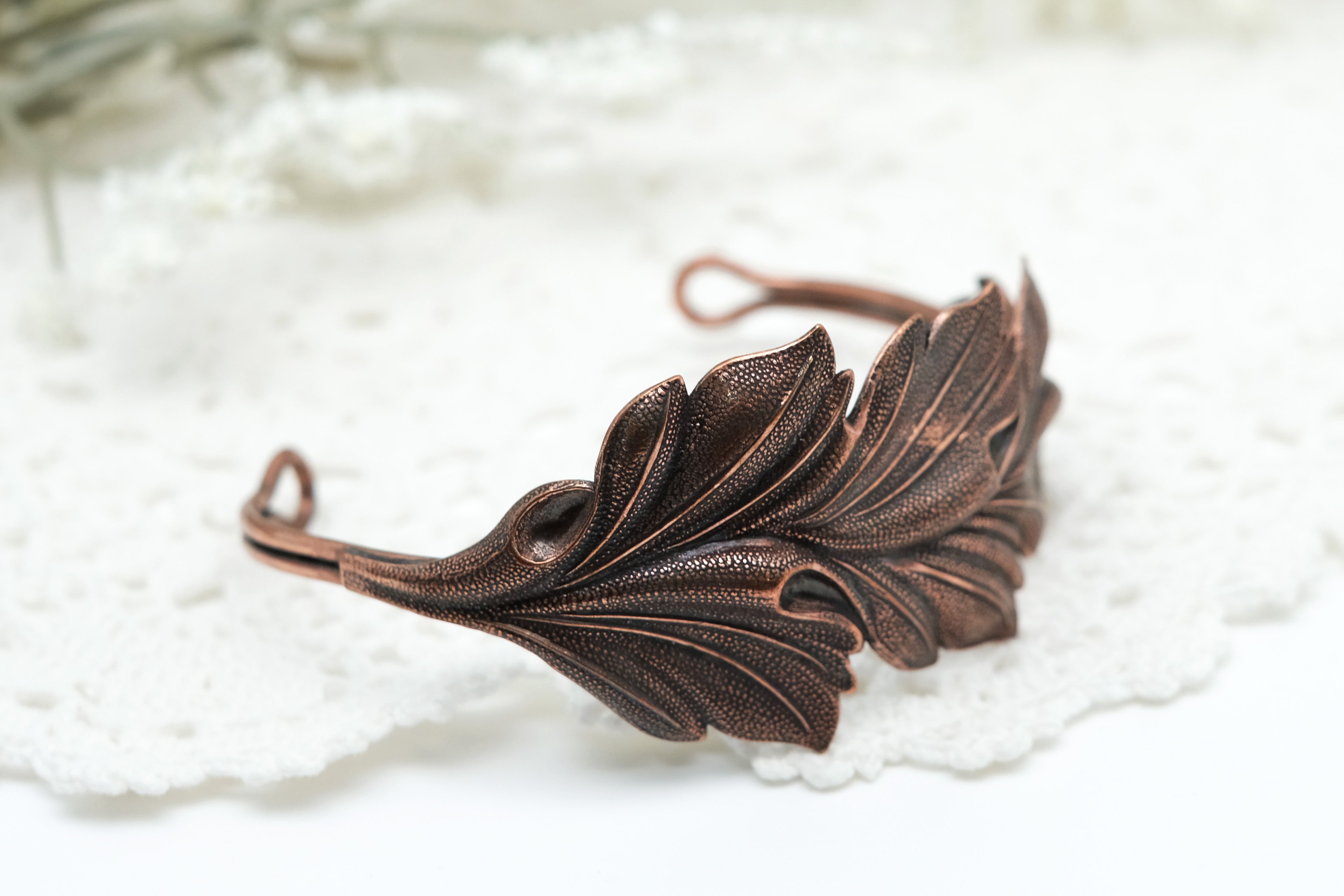 Feathered Leaf | Bangle