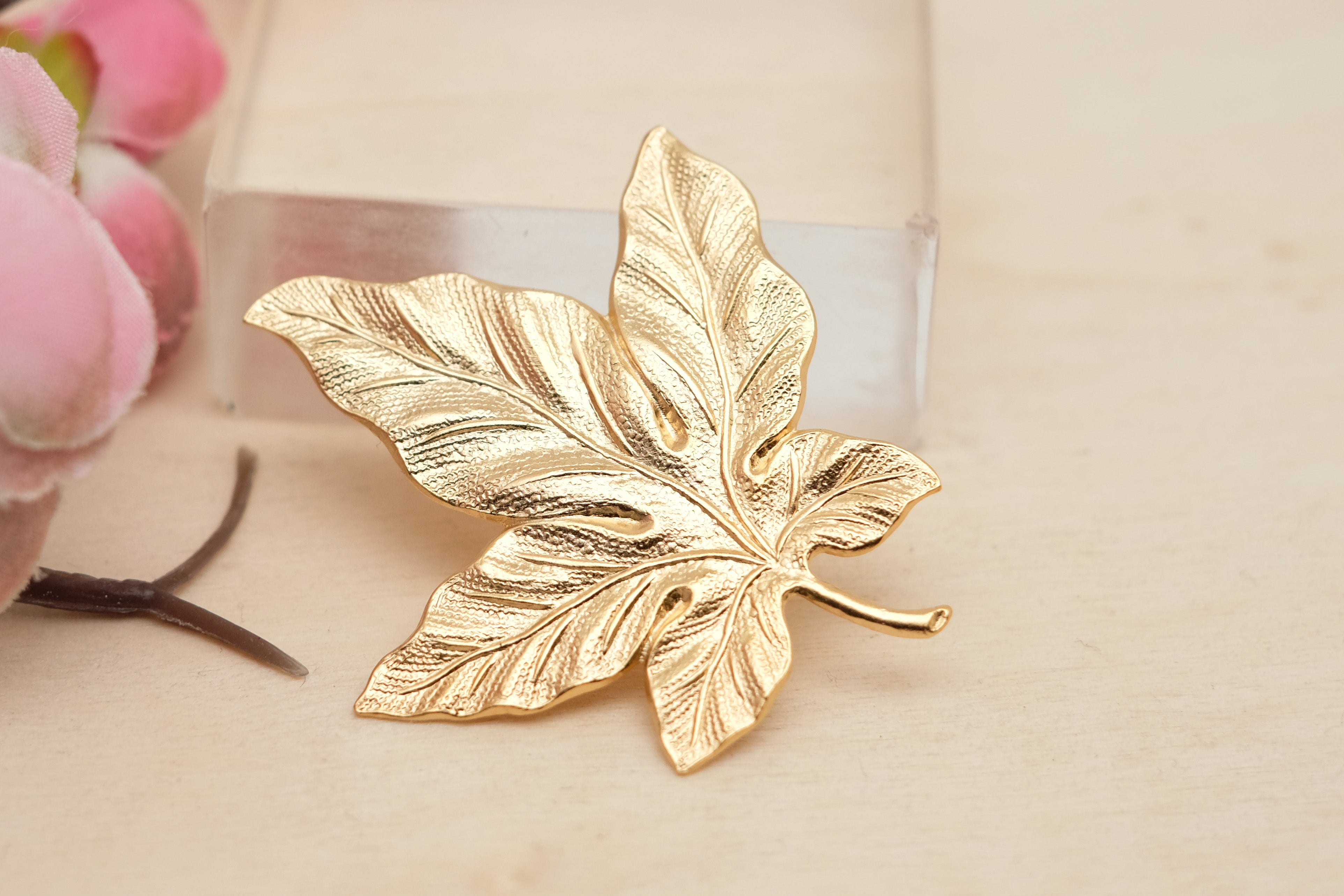 Dolev Flat | Brooch