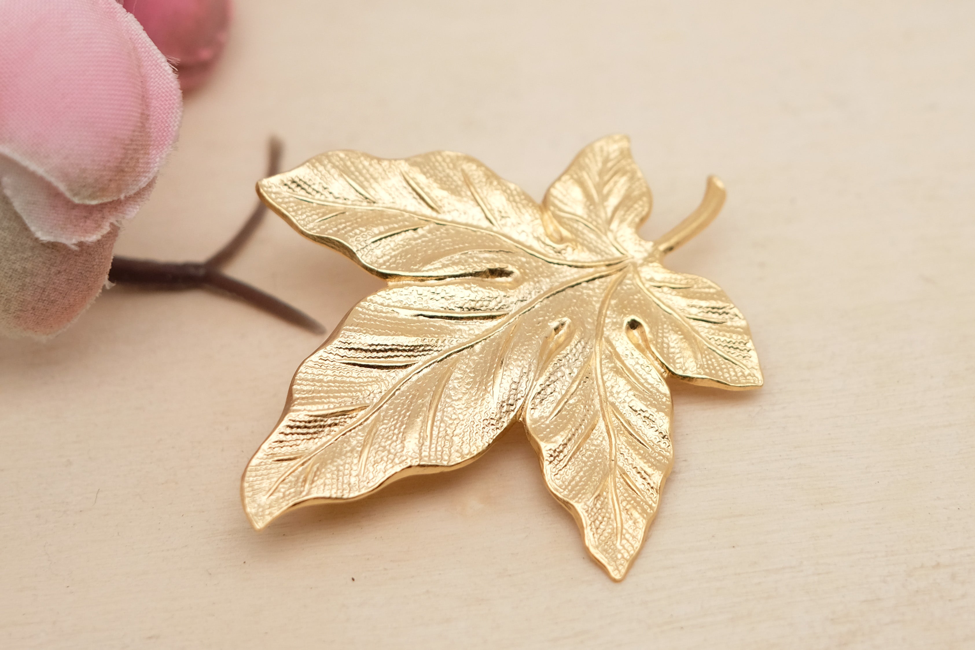 Dolev Flat | Brooch