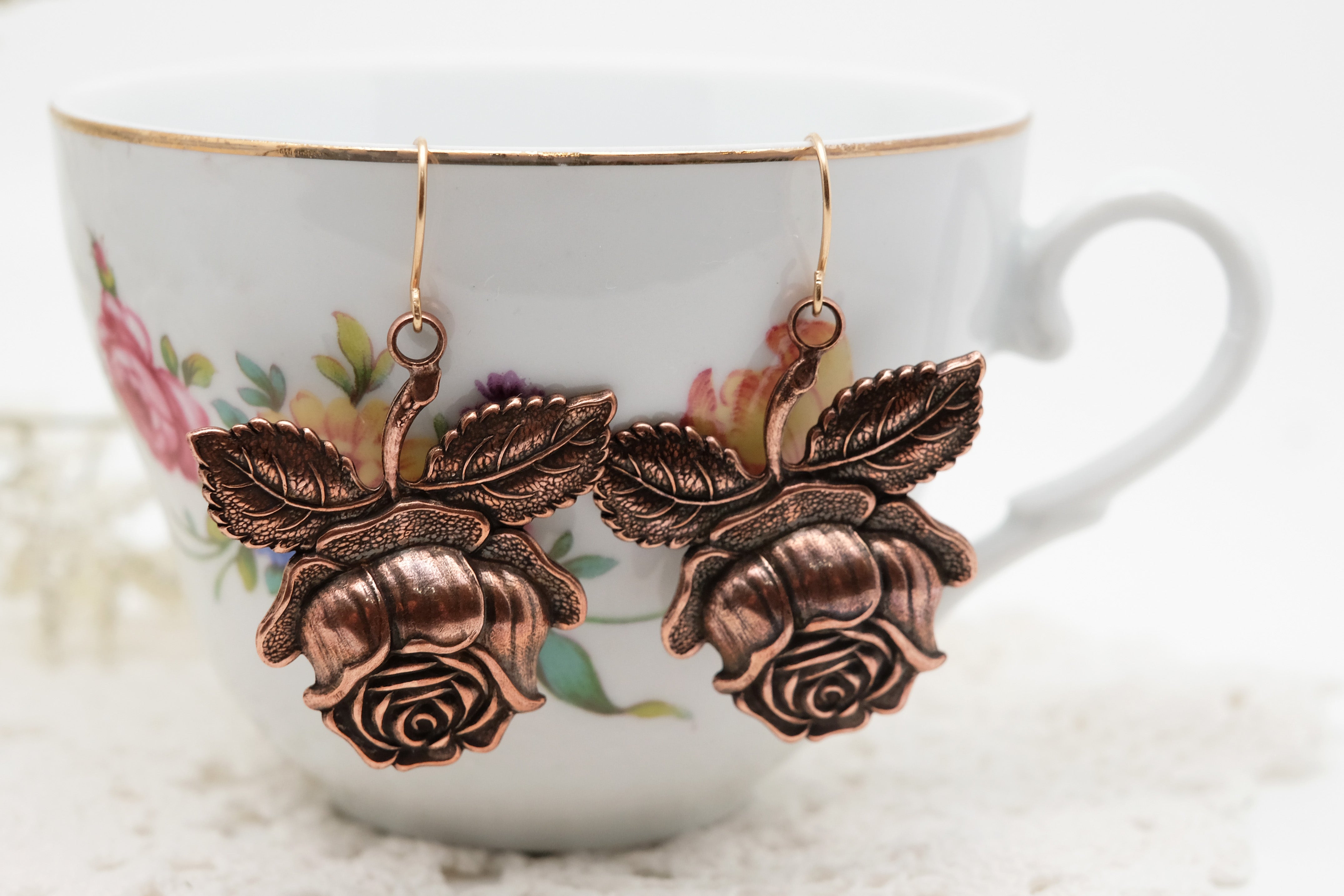 Queen of roses | Dangling Earring