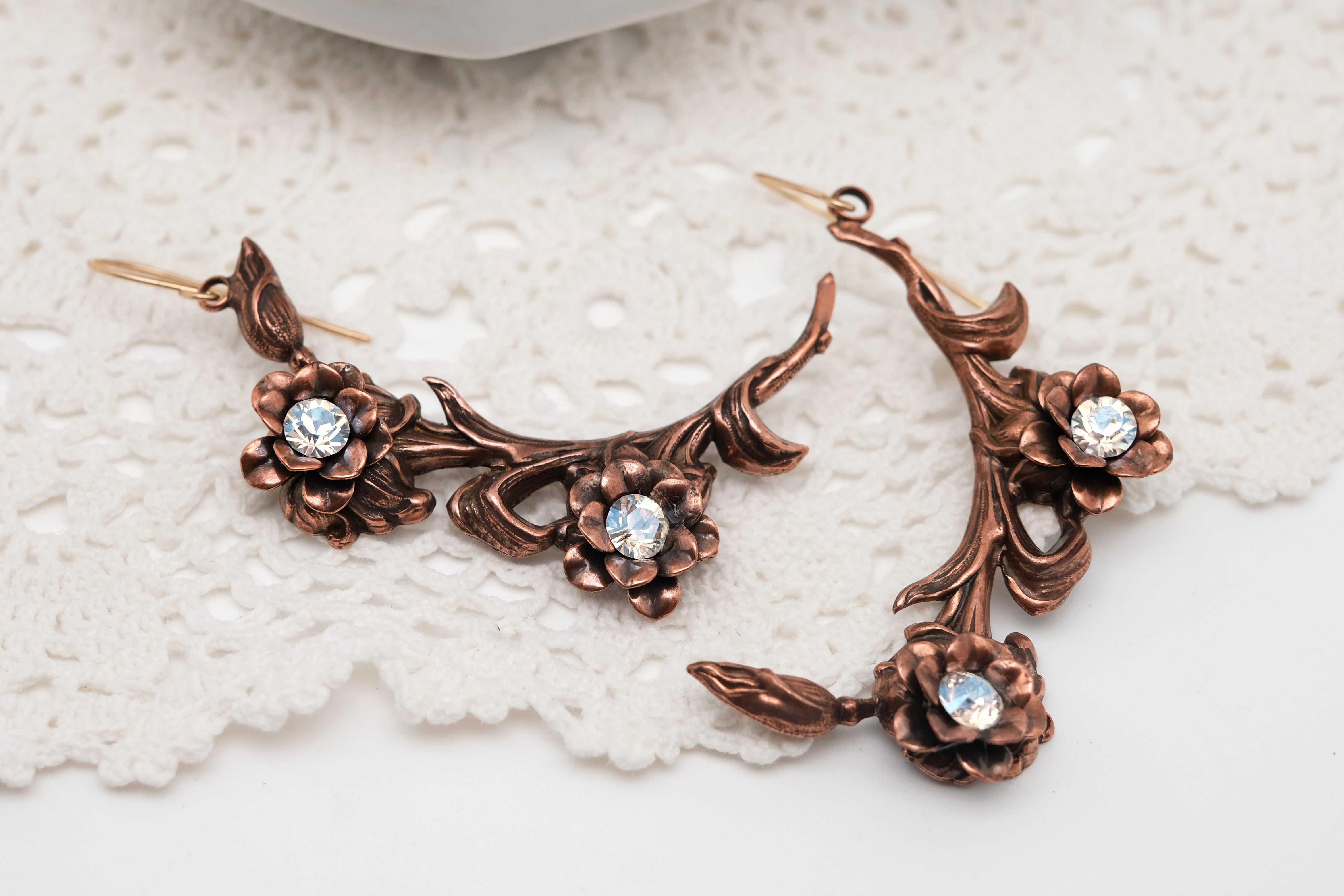 Sleeping beauty | Dangling Earrings