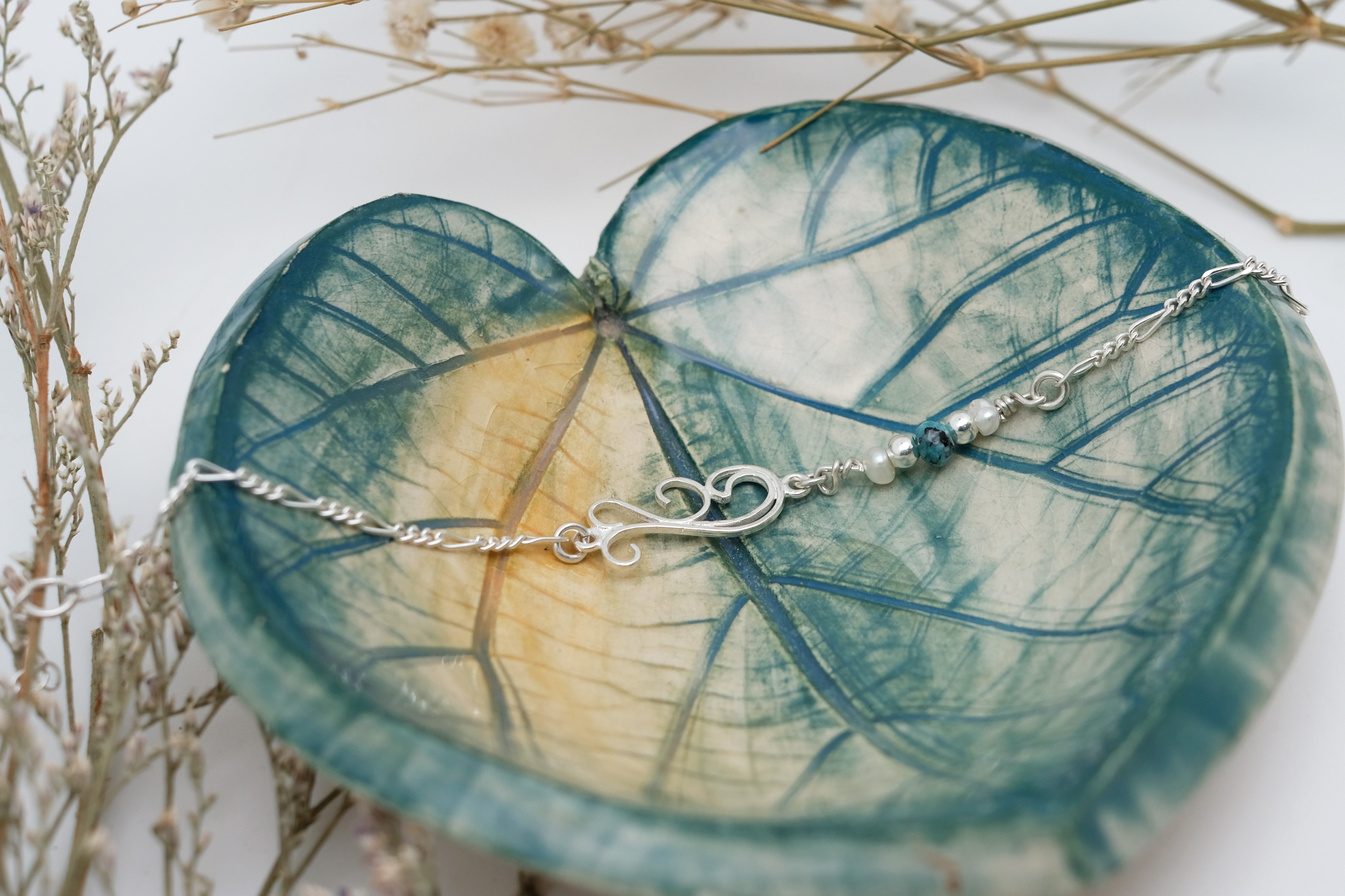 Curly Nature | Dainty Bracelet