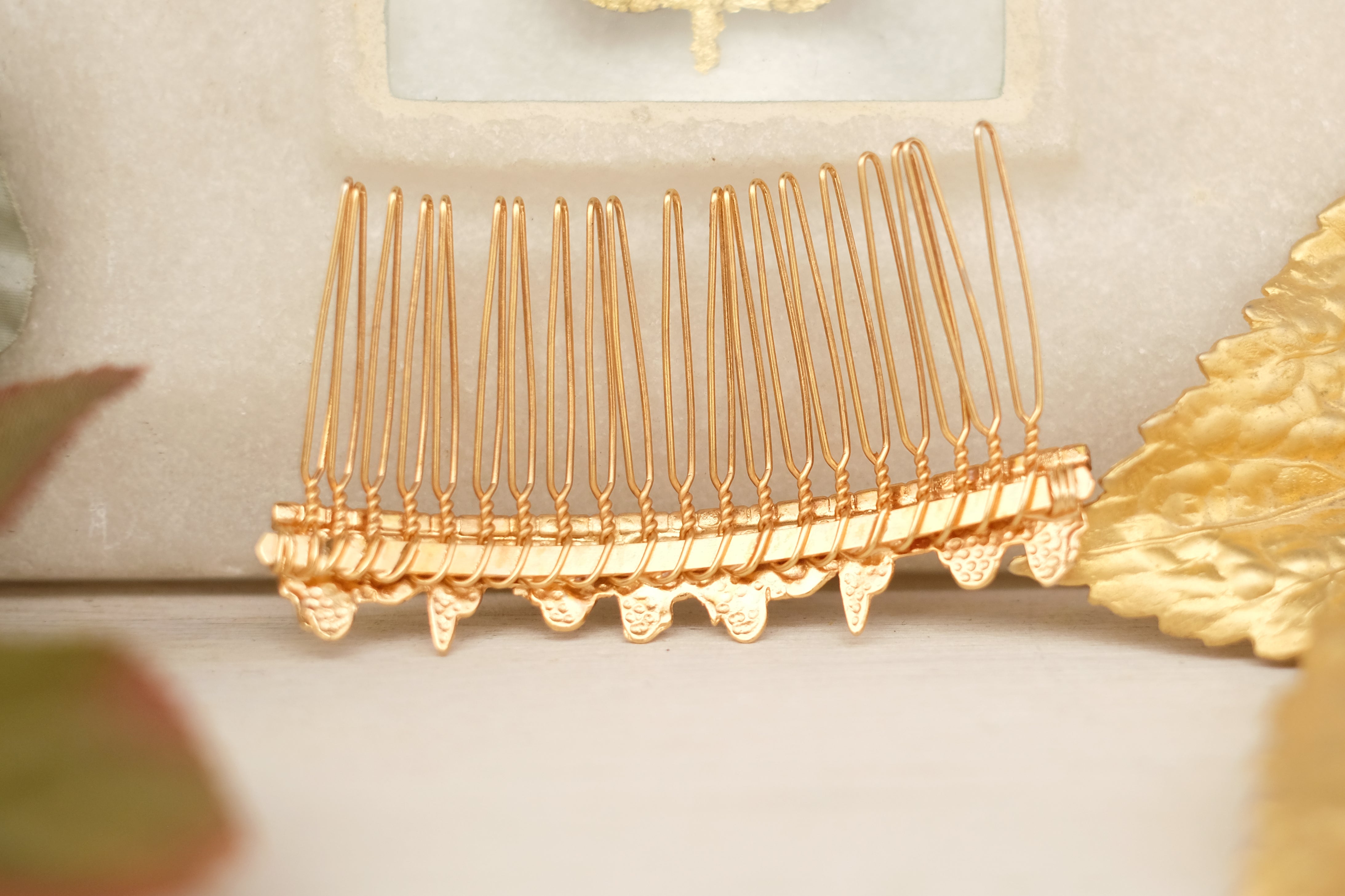Divine Harmony of gold | Large Comb